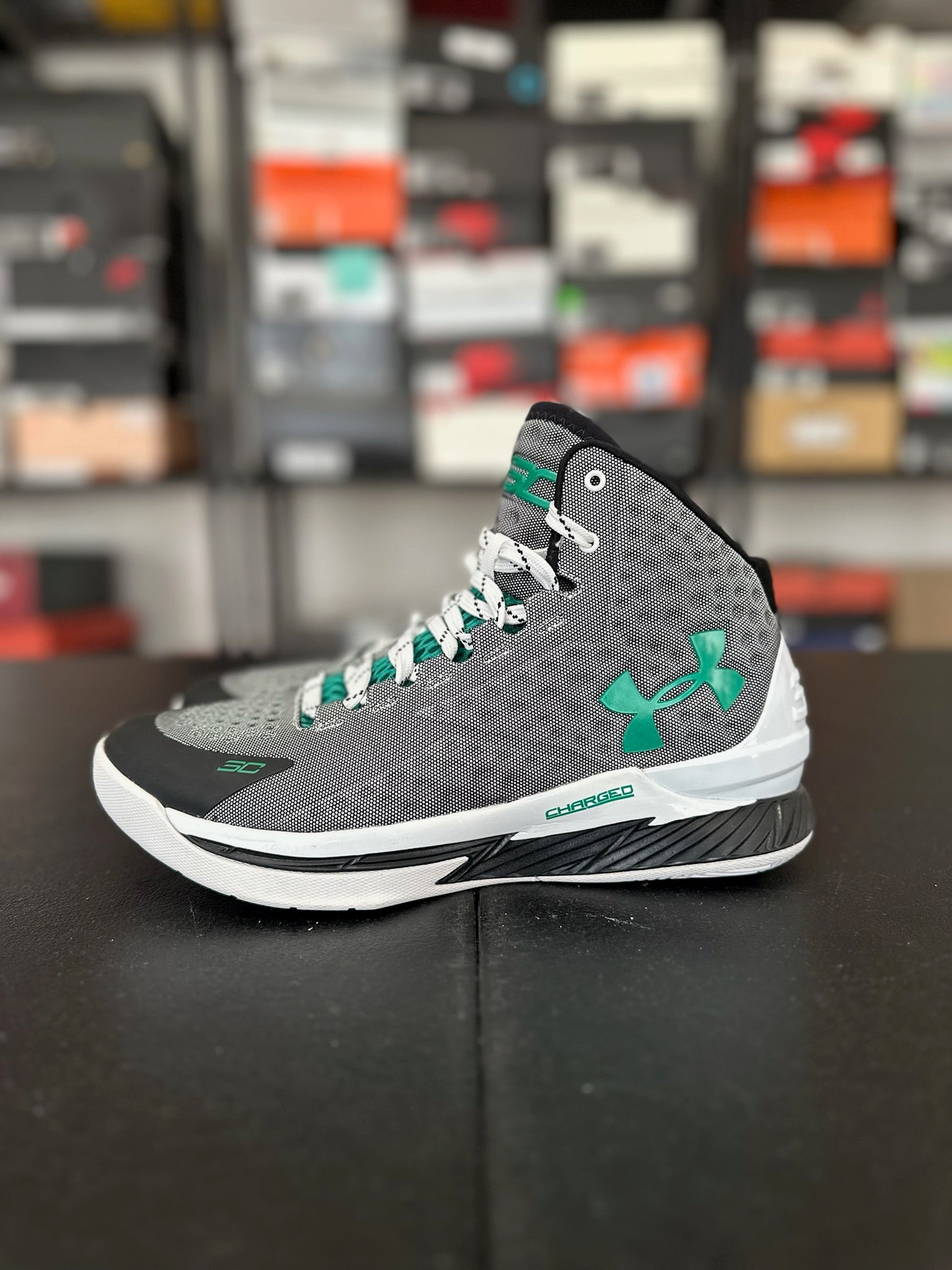 Size 9.5 - Curry 1 Grey/White