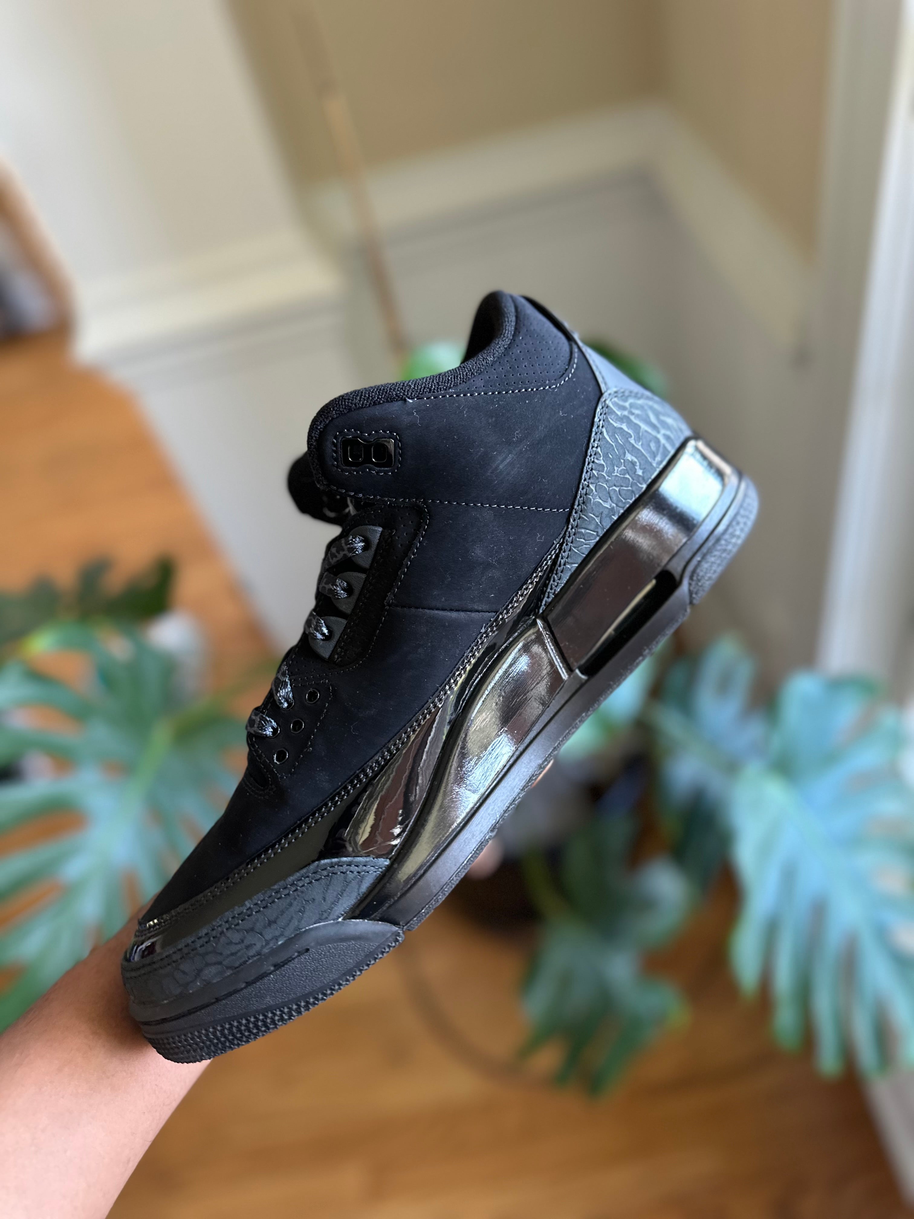 Size 11.5 - J3 black cat