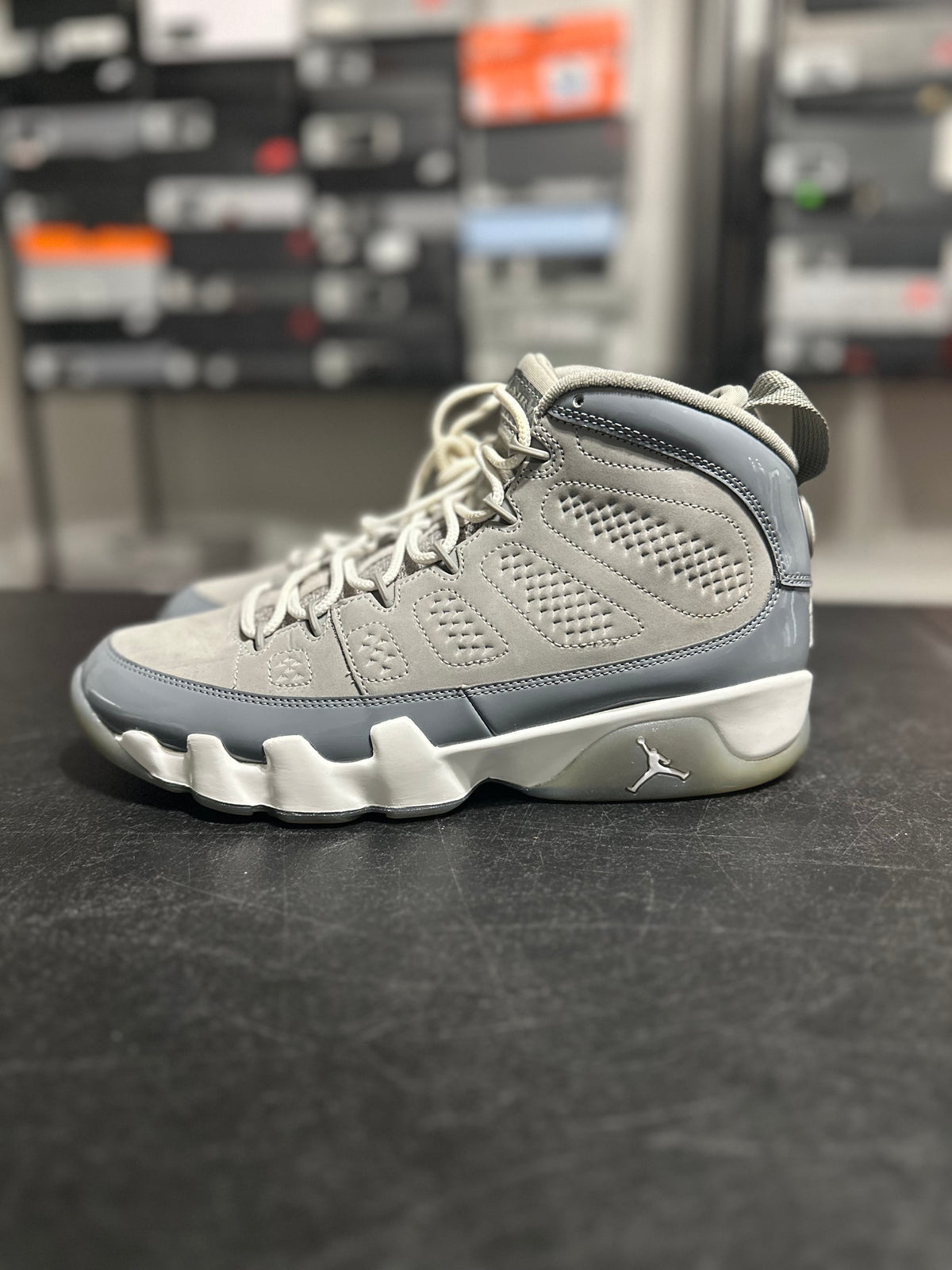 Size 9.5 - J9 cool grey