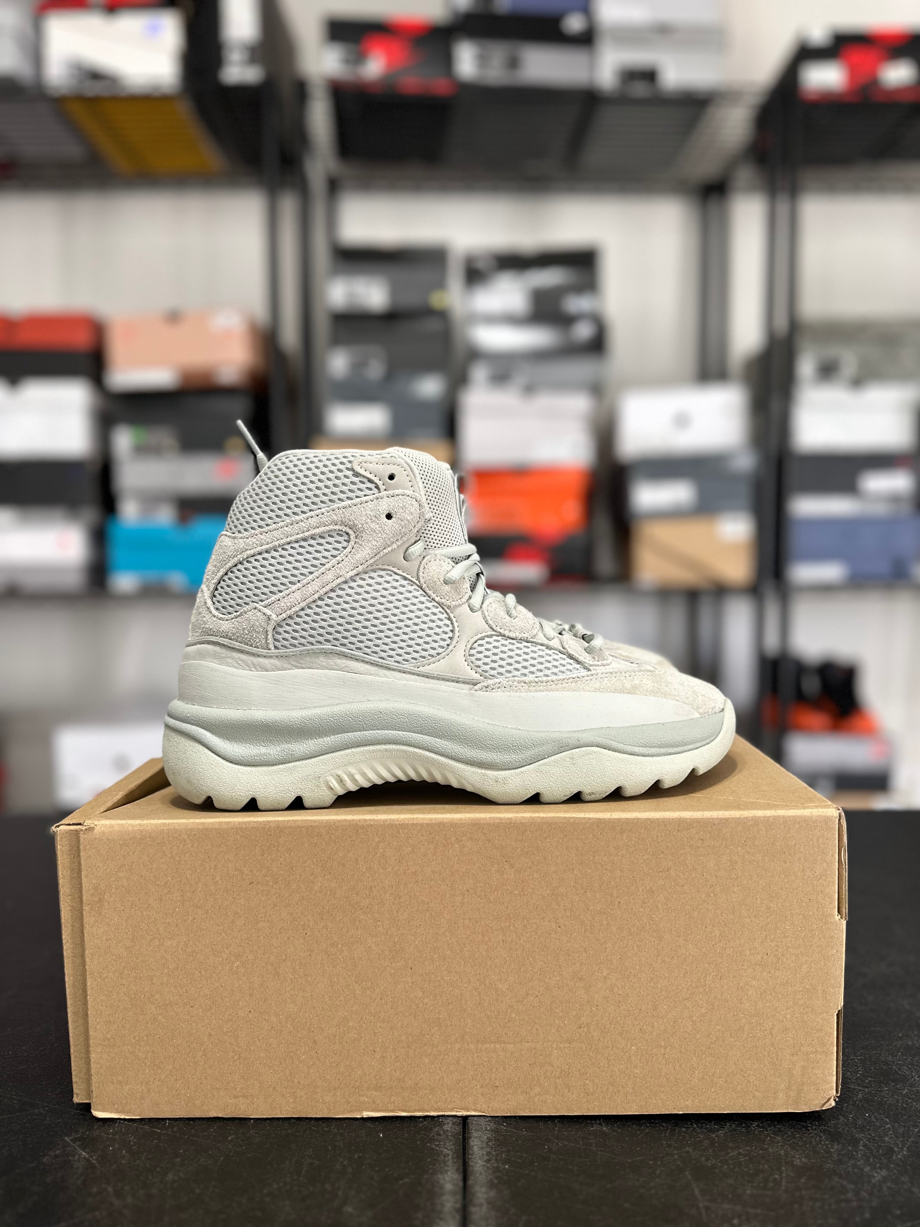 Size 10.5 - YZY desert Boot salt