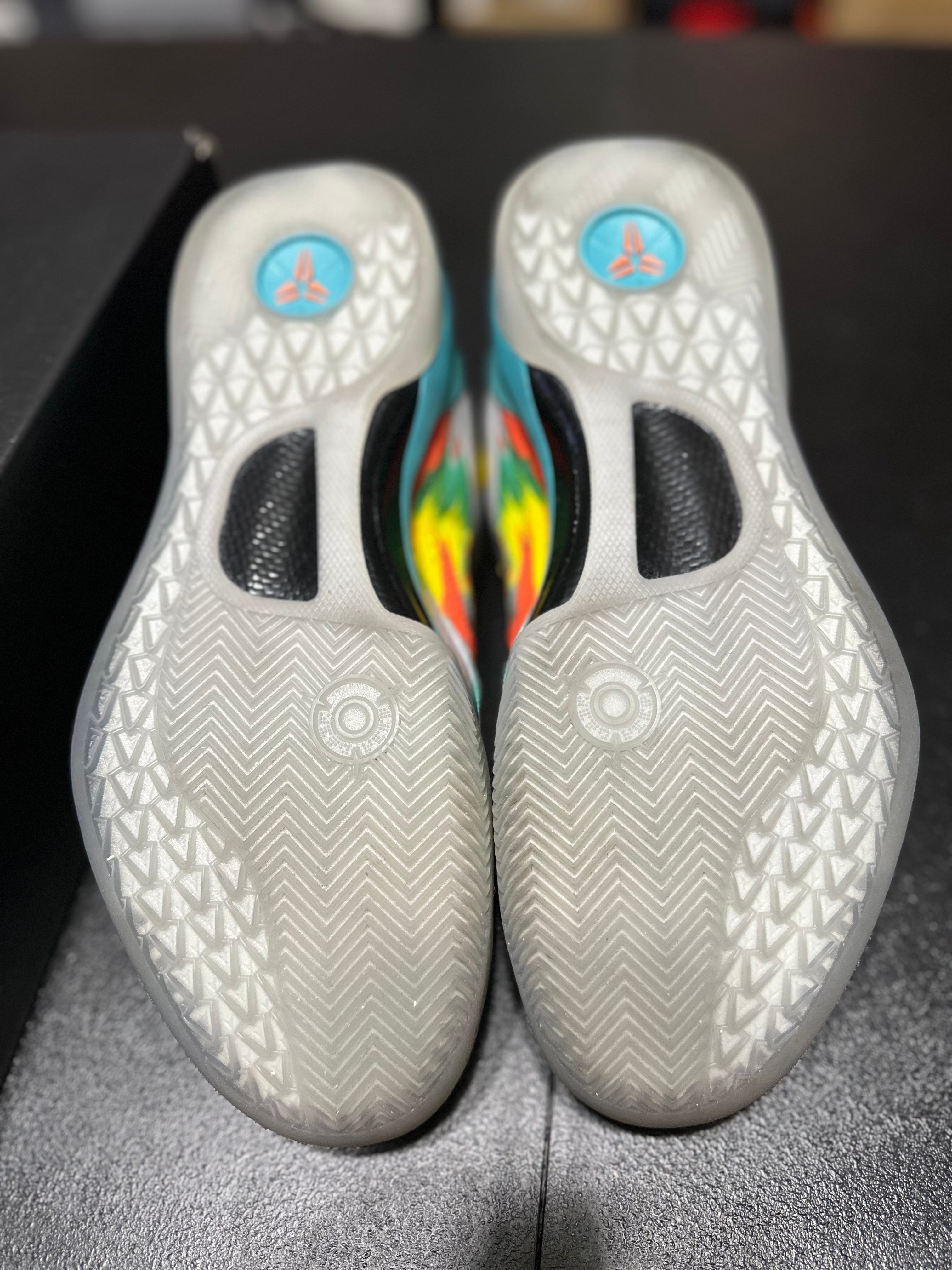 Size 10 - Kobe 8 Venice beach