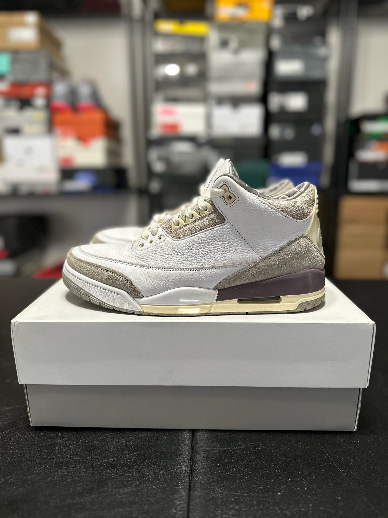 Size 10.5 - (12W) J3 Ma Maniere