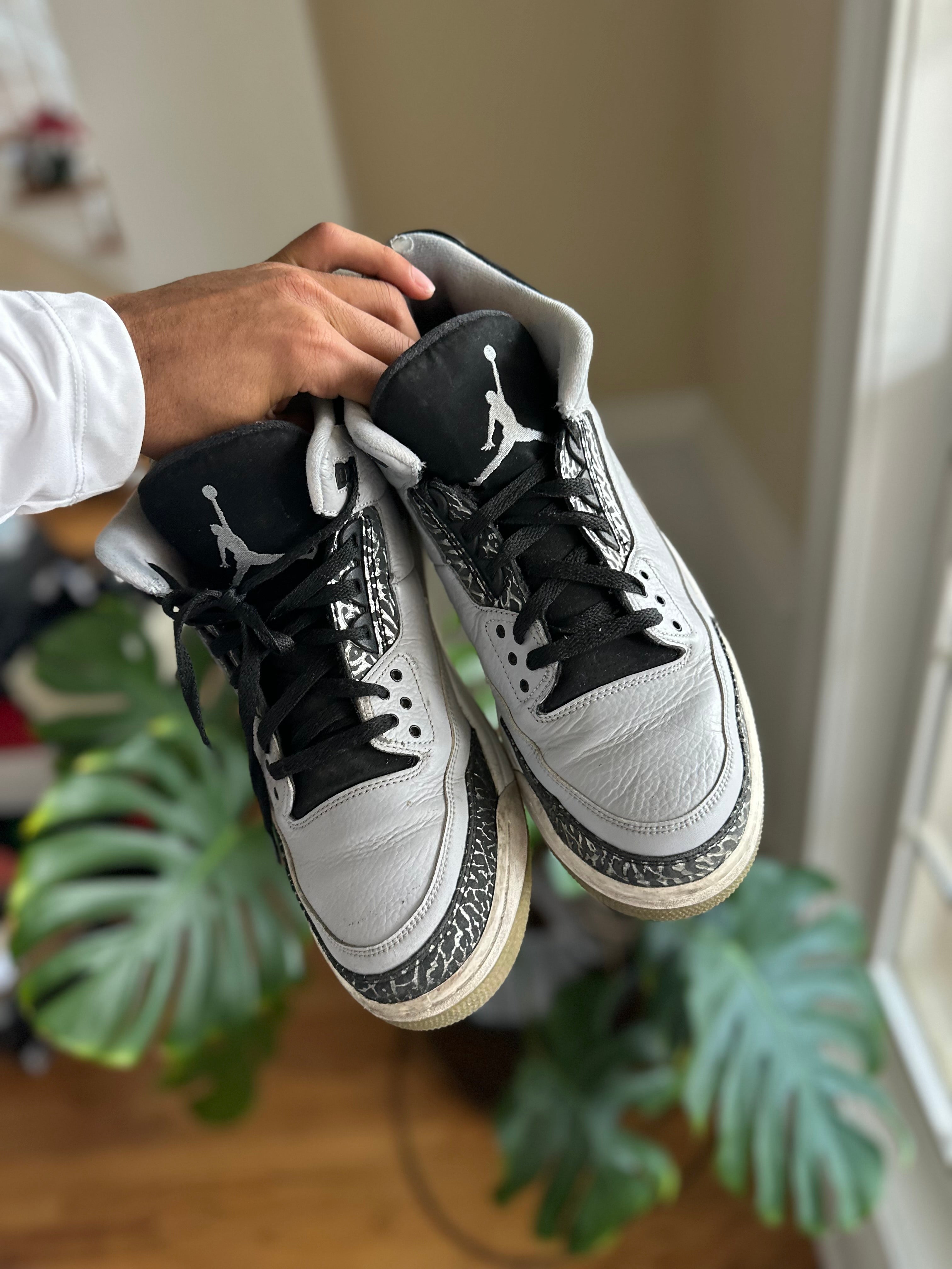 Size 13 - J3 wolf grey