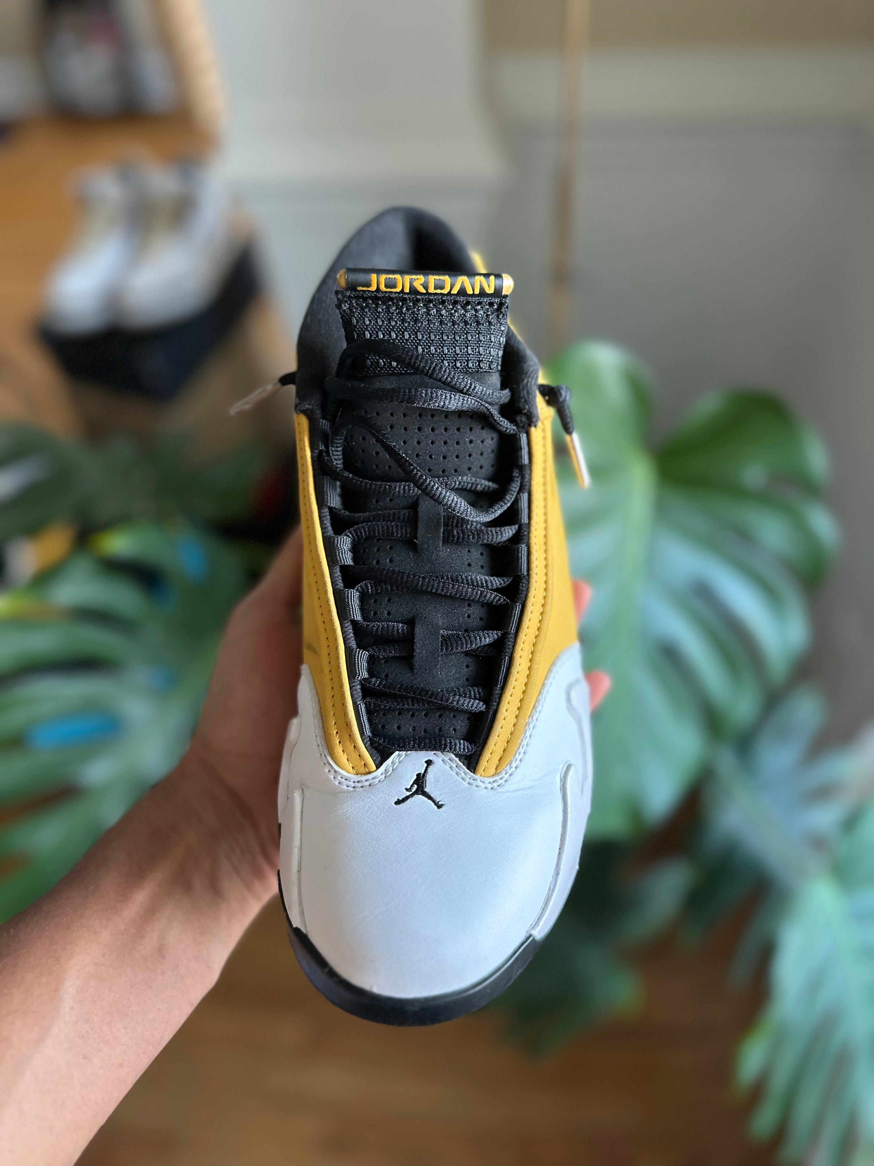 Size 9 - J14 ginger