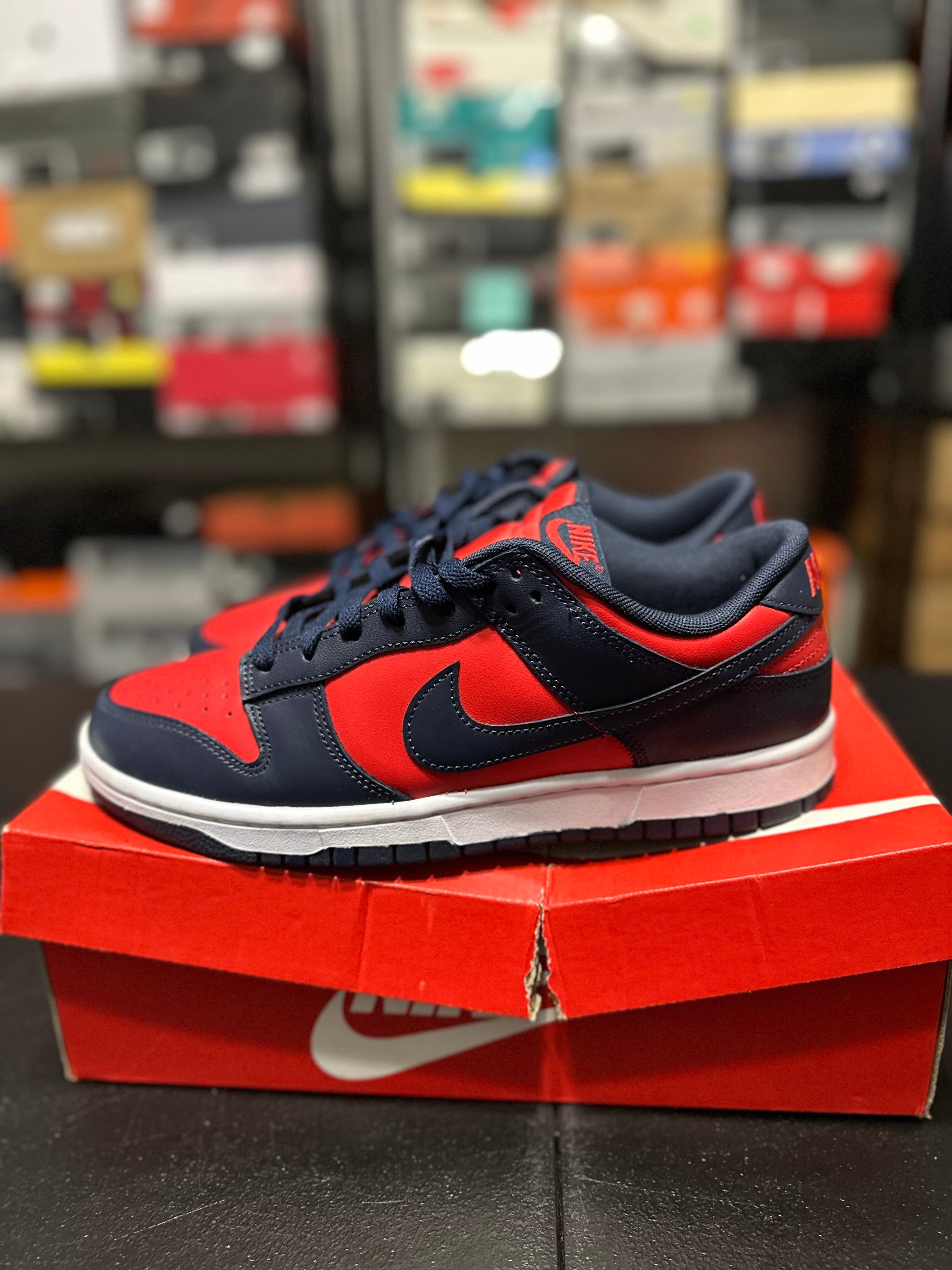 Size 10 - dunk low university red
