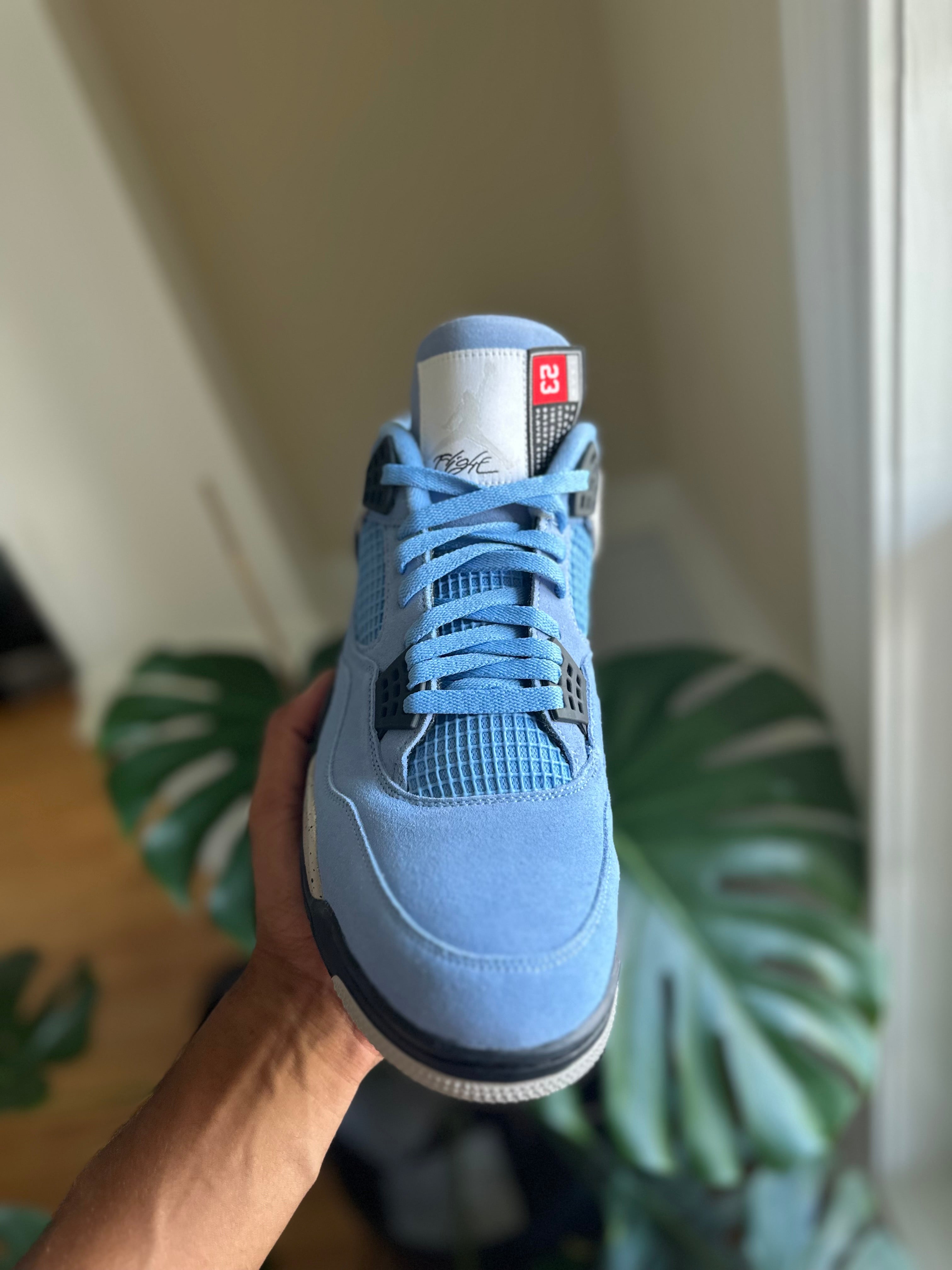 Size 13 - J4 UNC DS
