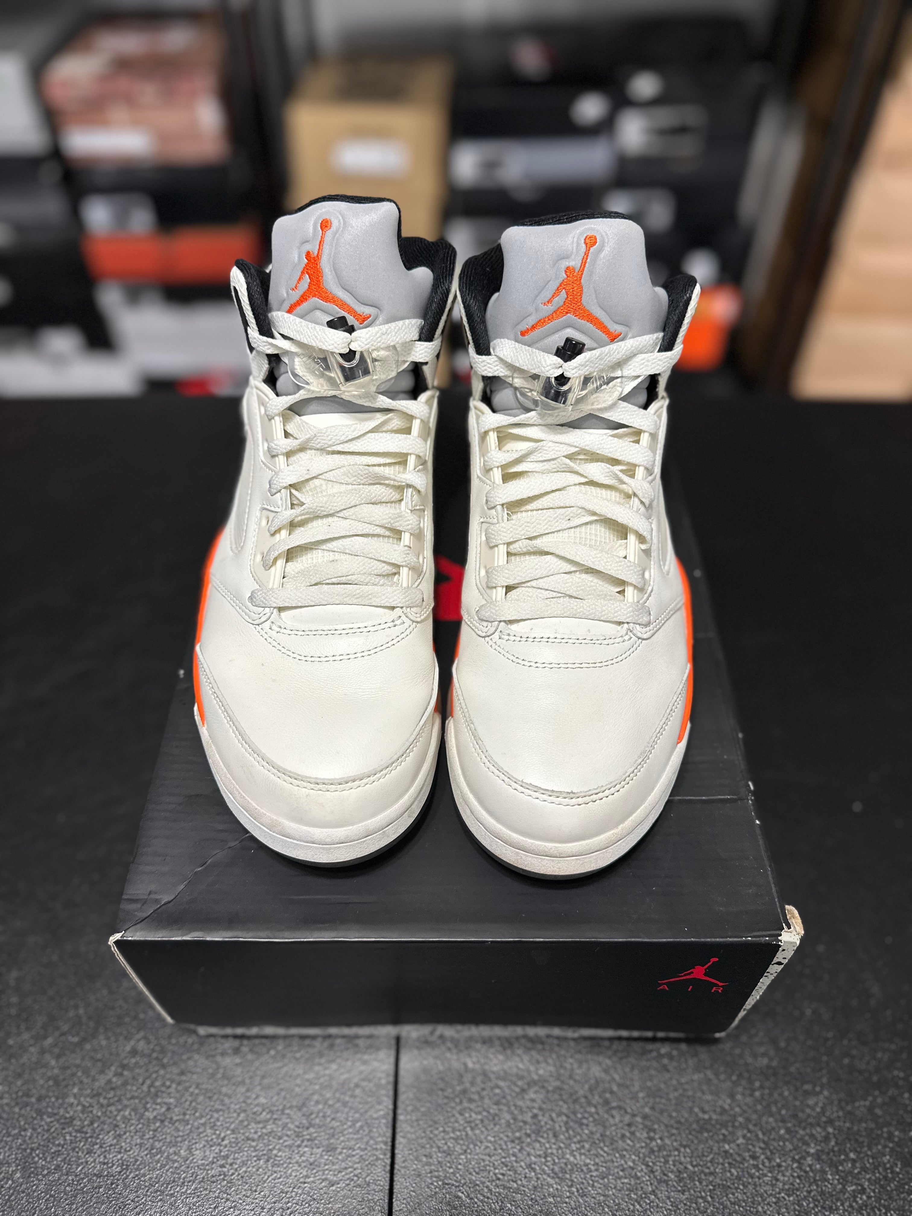 Size 9.5 - J5 shattered backboard