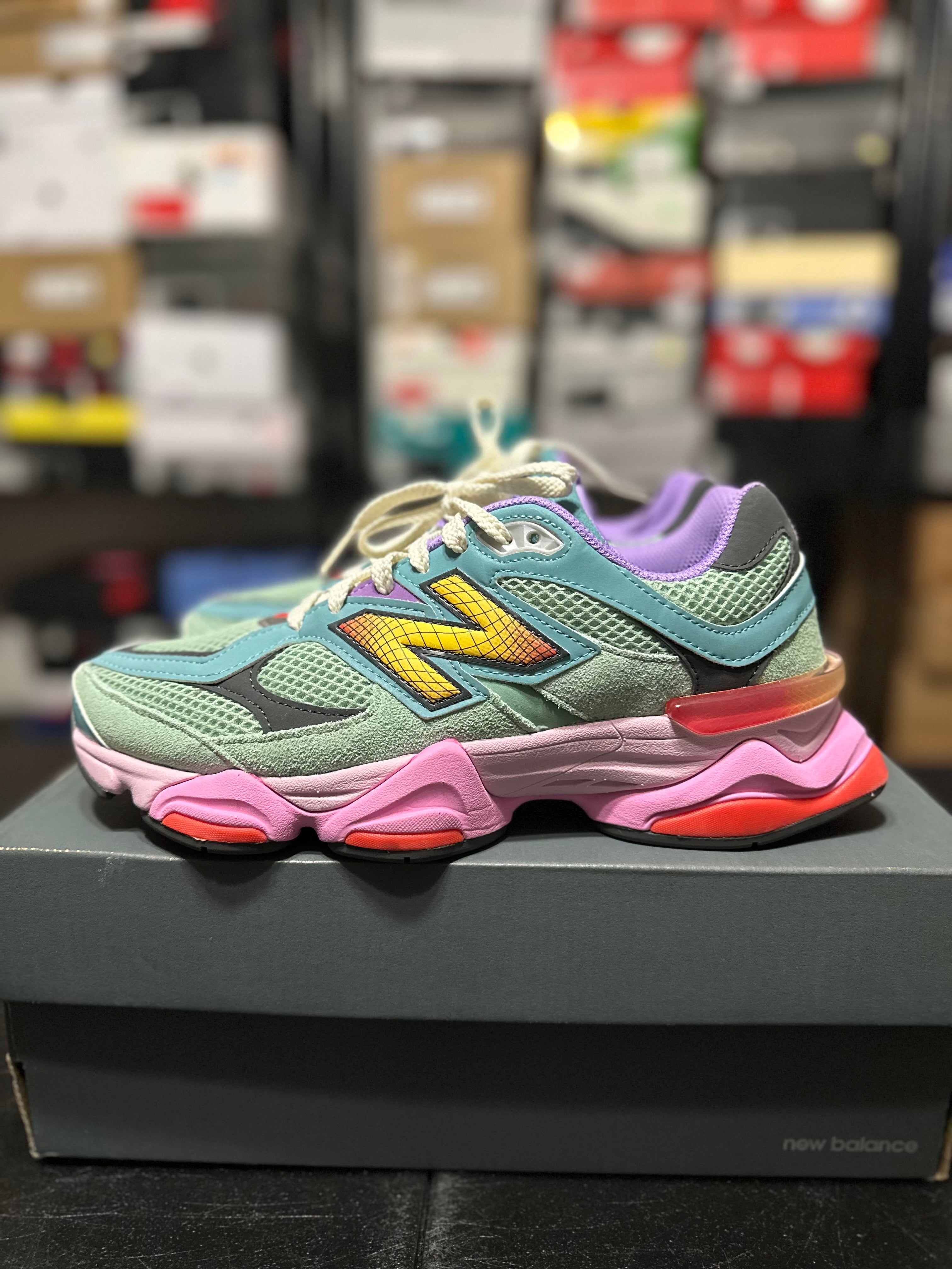 Size 8 - NB 9060 warped