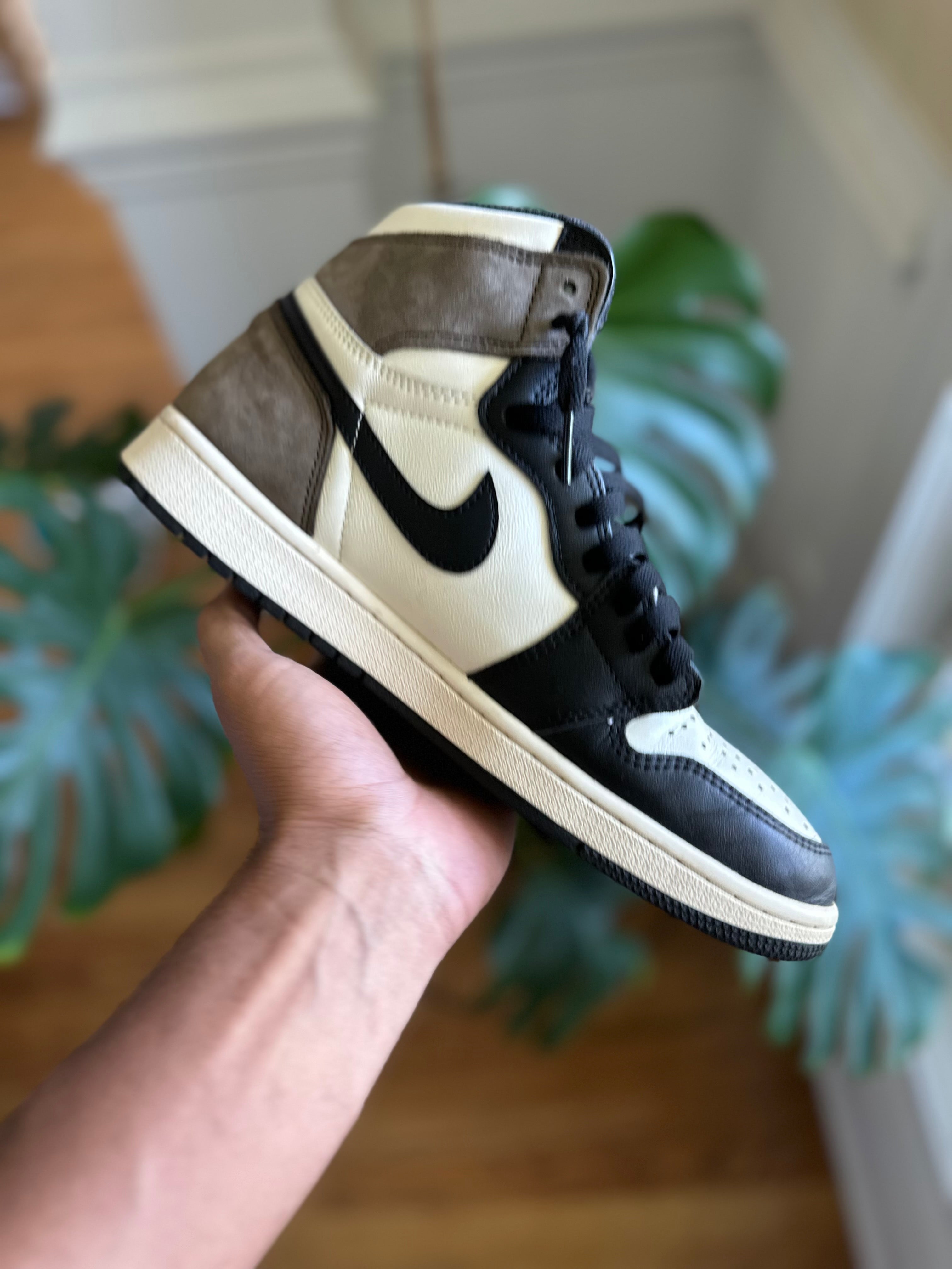 Size 9.5 - J1 mocha