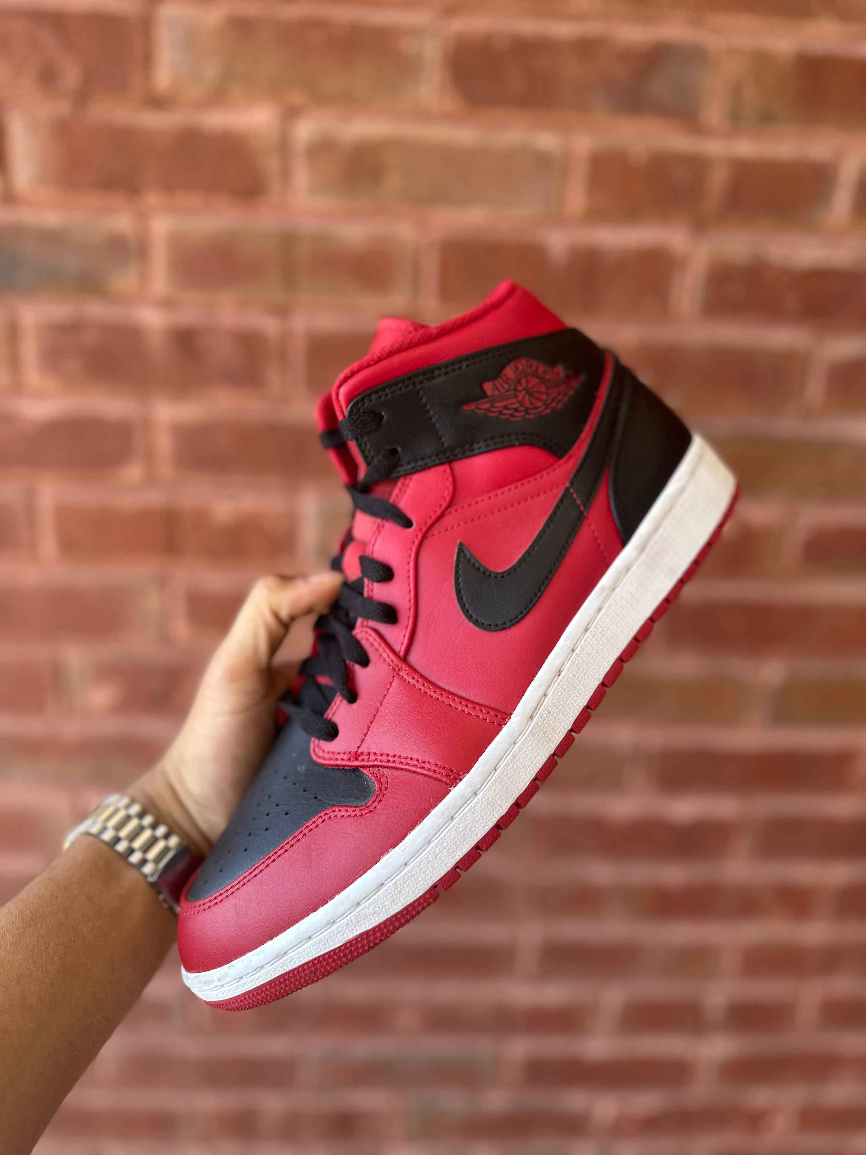 Size 10 - J1 mid reverse bred