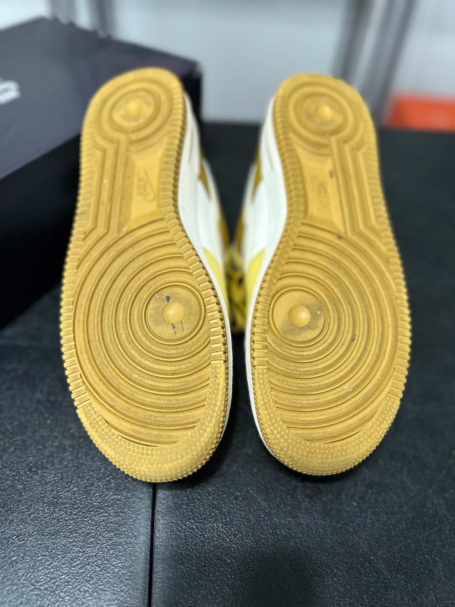 Size 10.5 - AF 1 Low ‘07 Bronzine Saturn Gold
