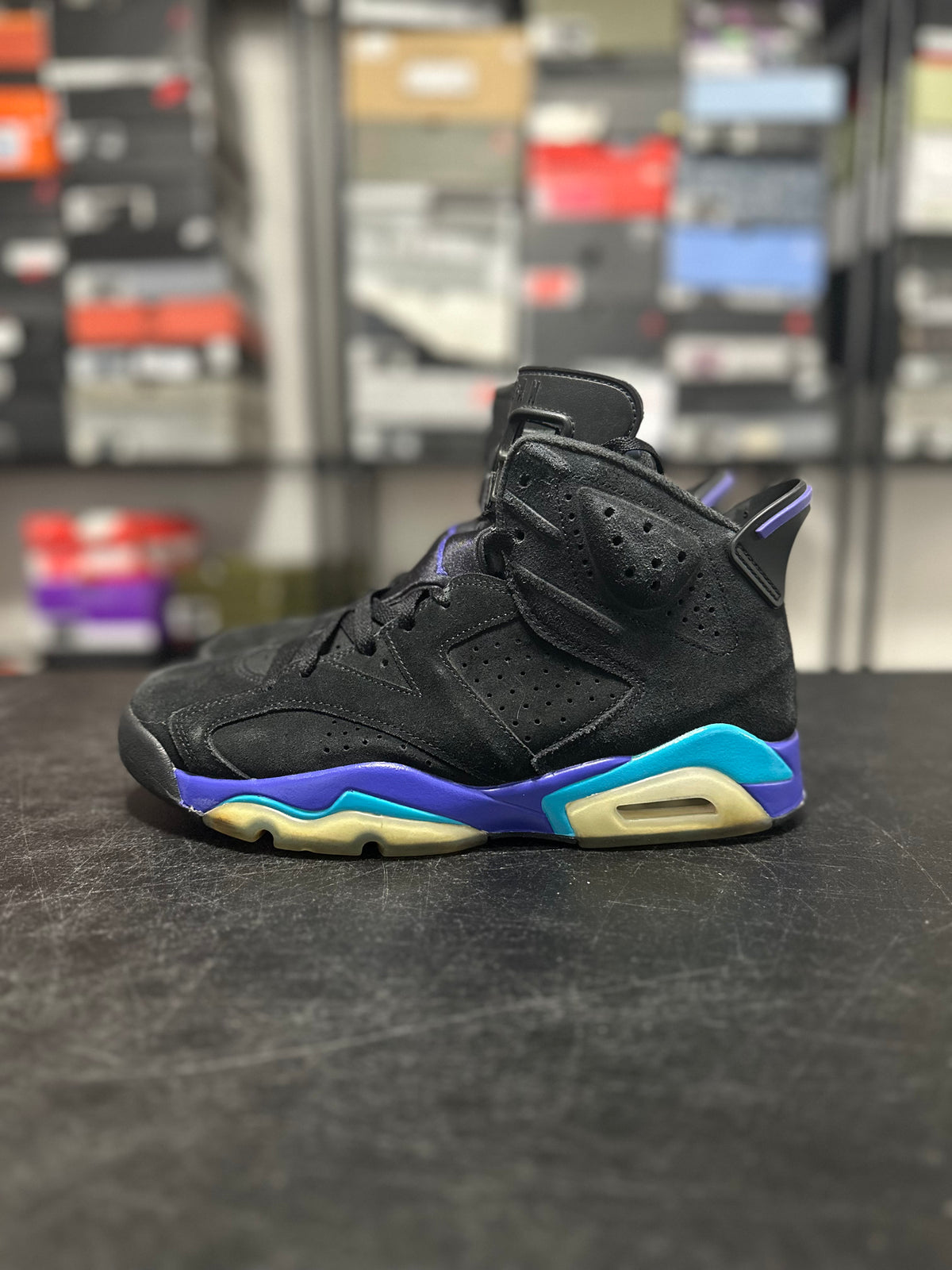 Size 9.5 - J6 Aqua