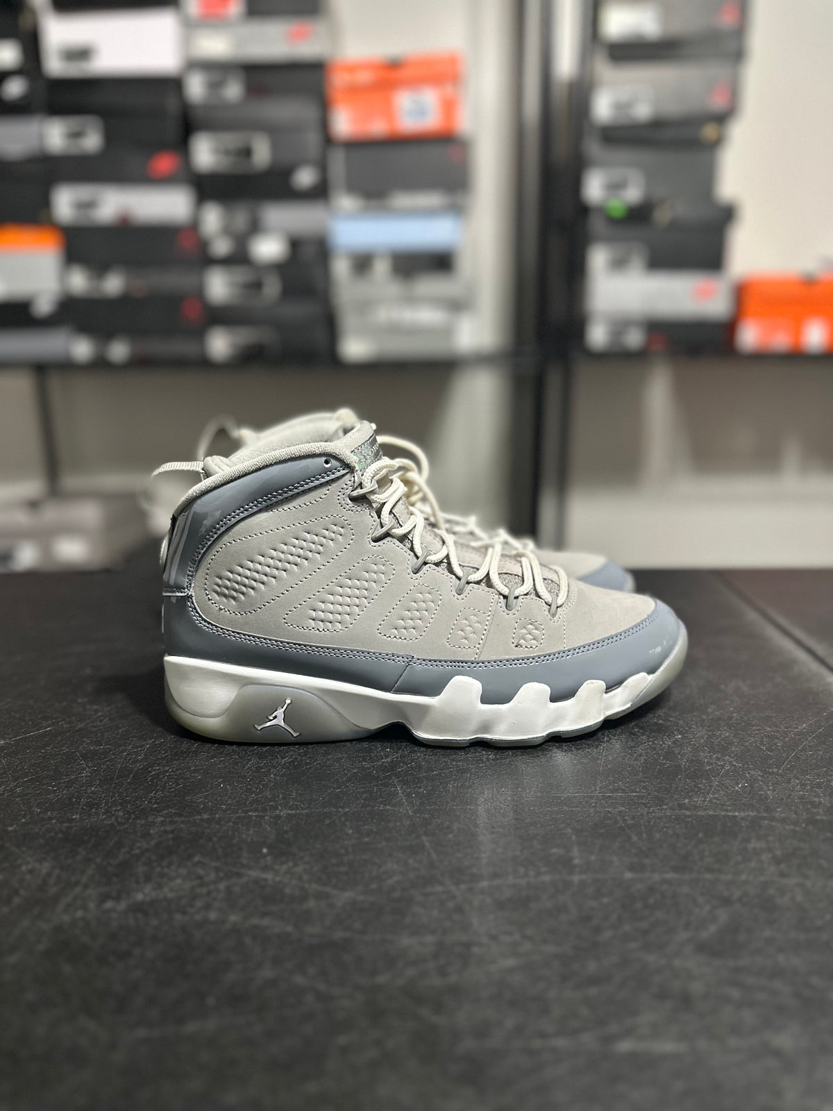Size 9.5 - J9 cool grey