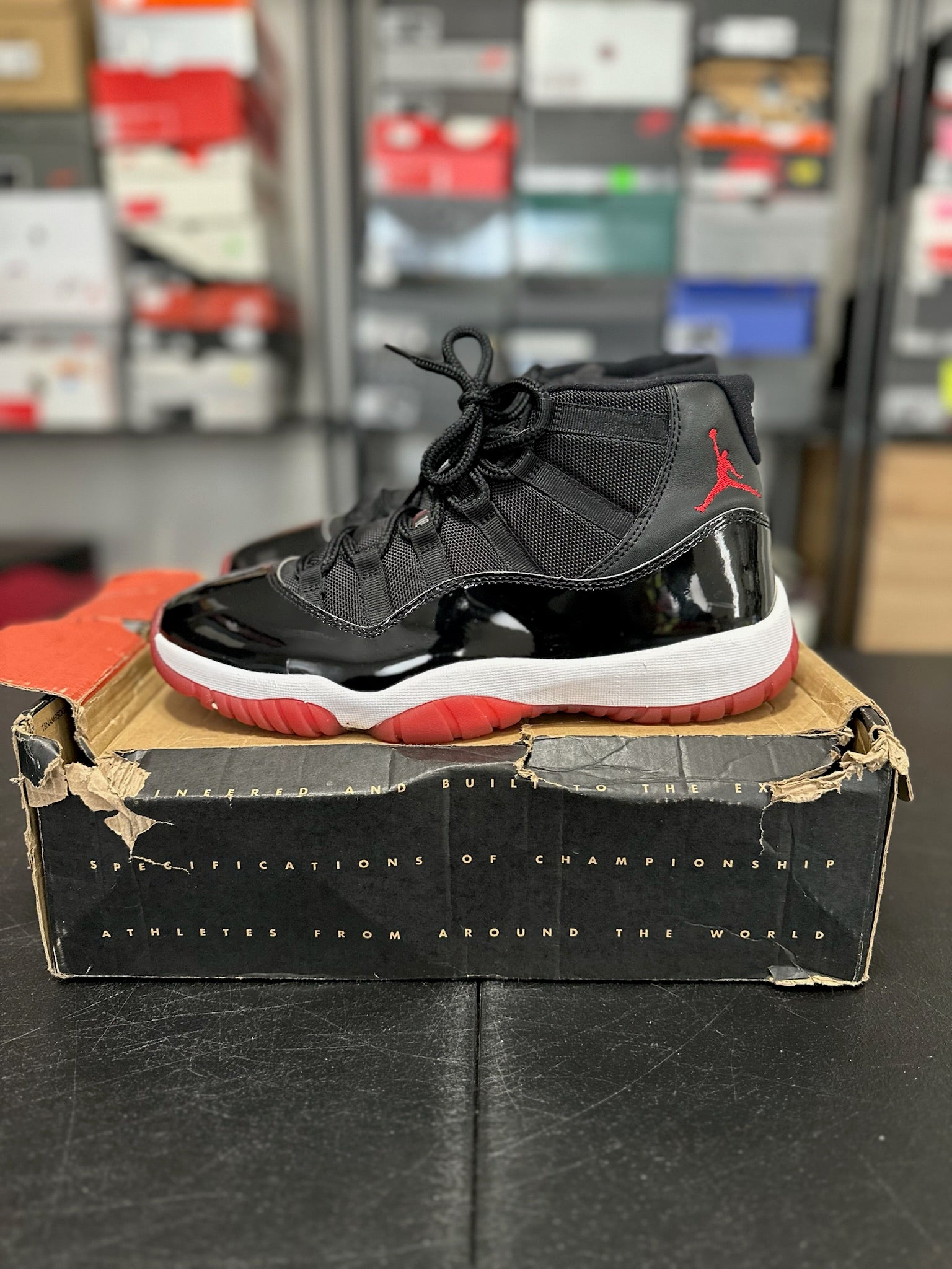 Size 10.5 - J11 Playoffs Bred