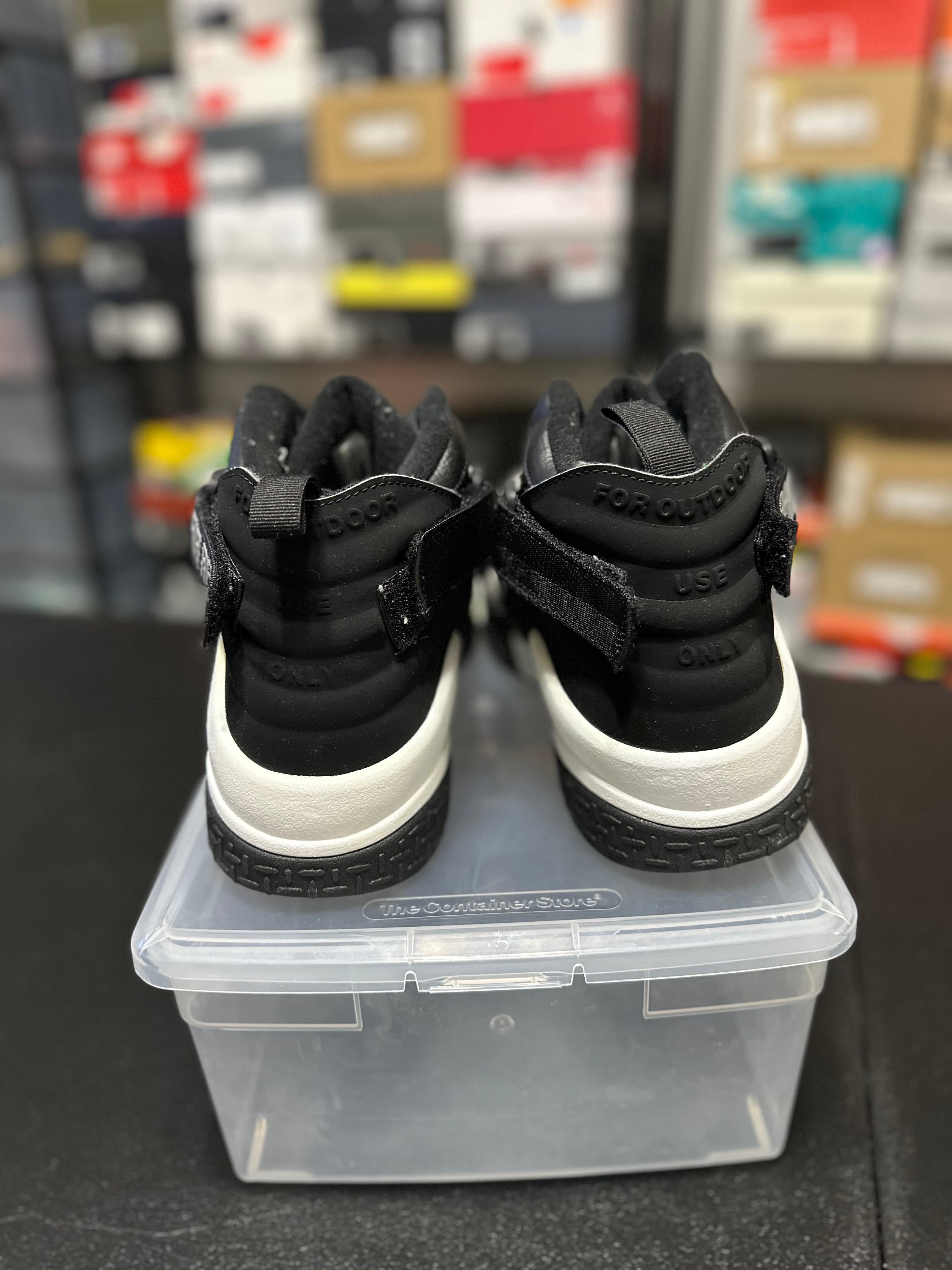 Size 14 - air raid OG black grey