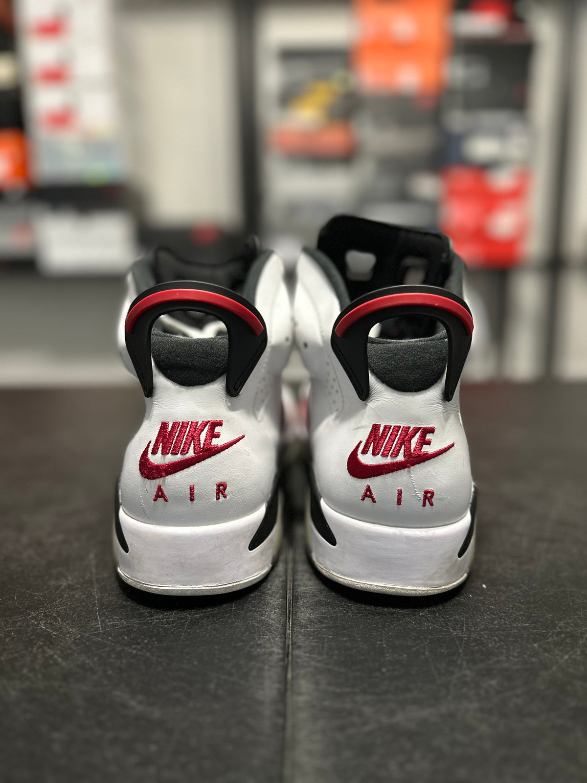 Size 11 - J6 carmine
