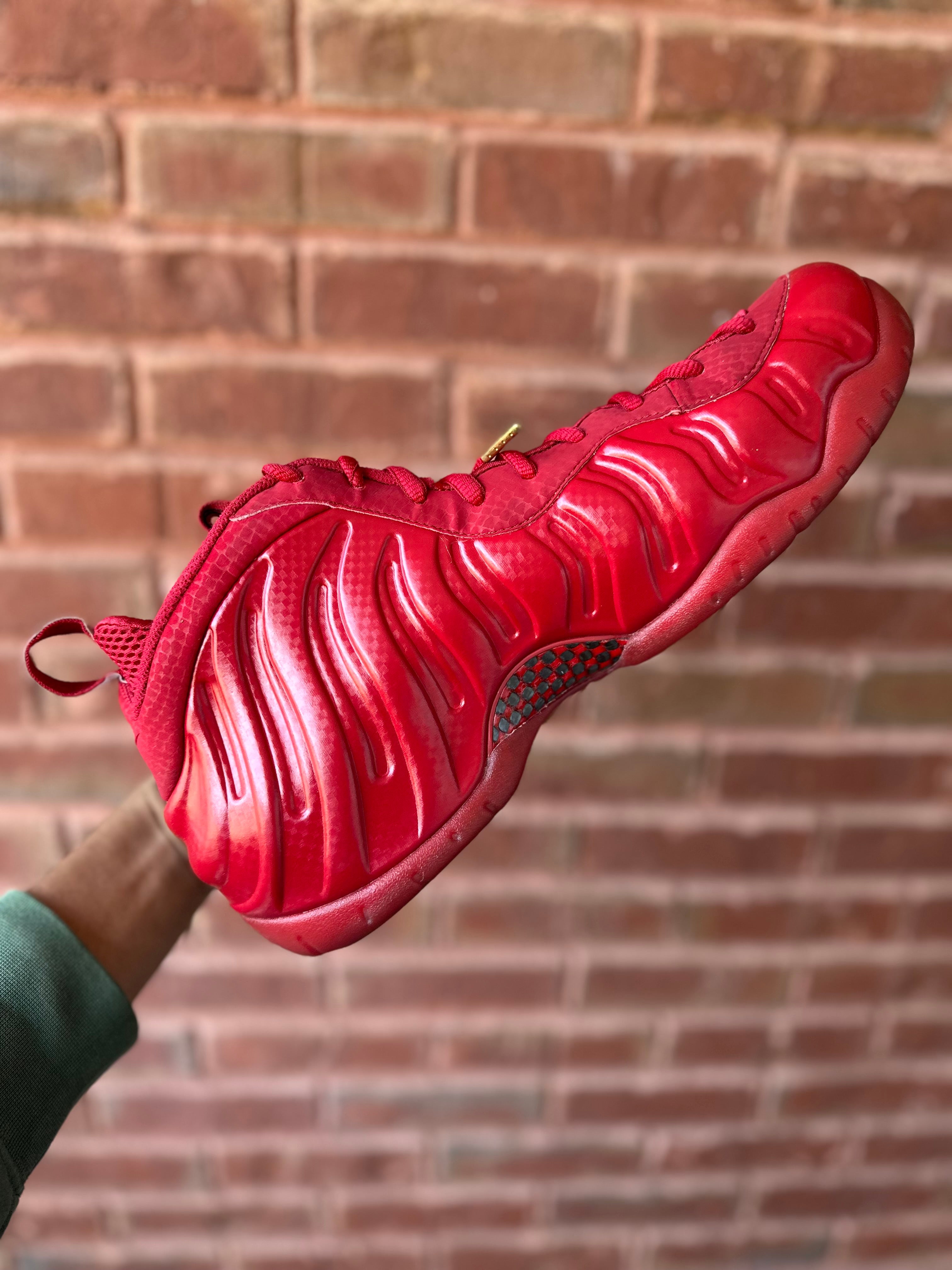 Size 14 - air foamposite pro gym red