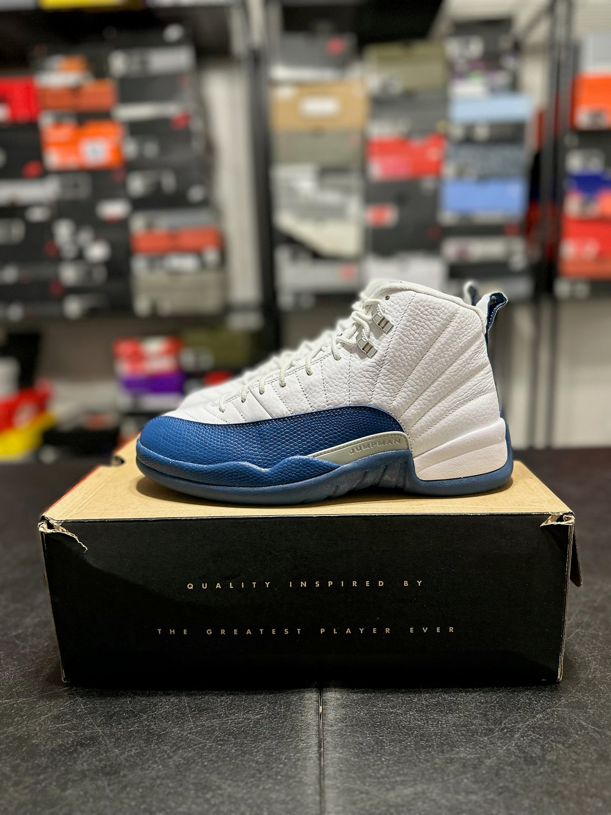 Size 9 - j12 French blue