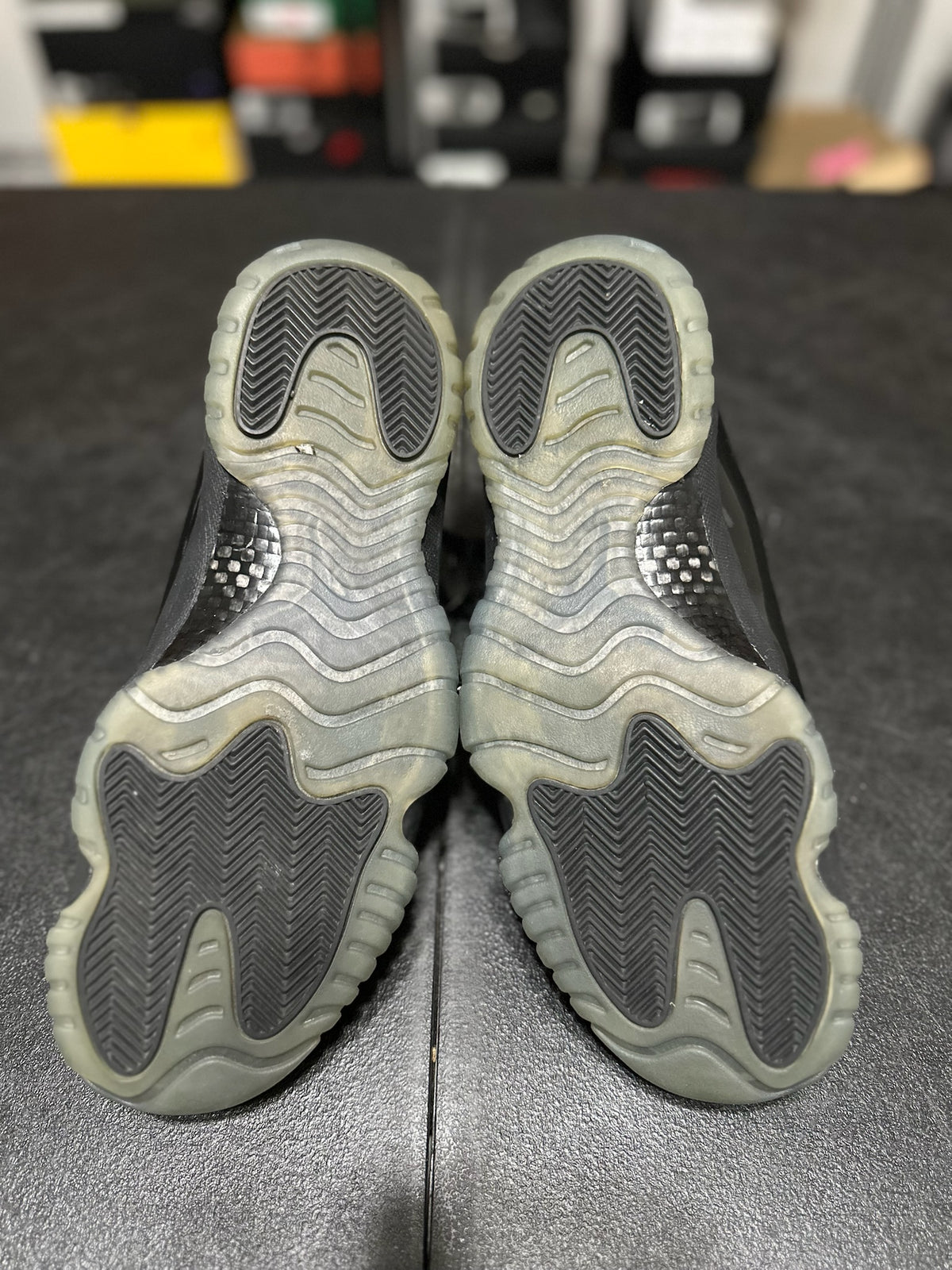 Size 10 - j11 cap and gown