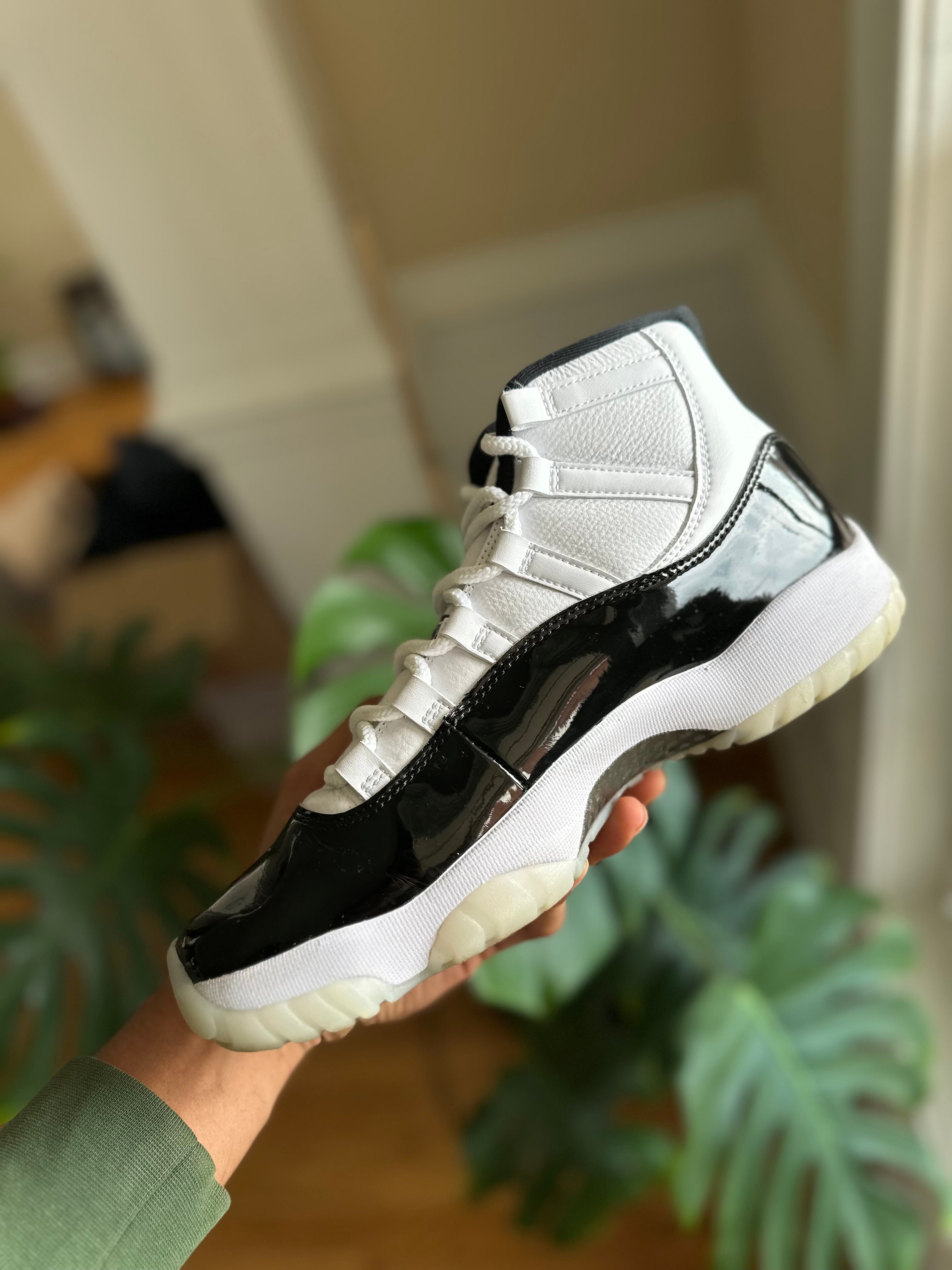 Size 9 - J11 gratitude