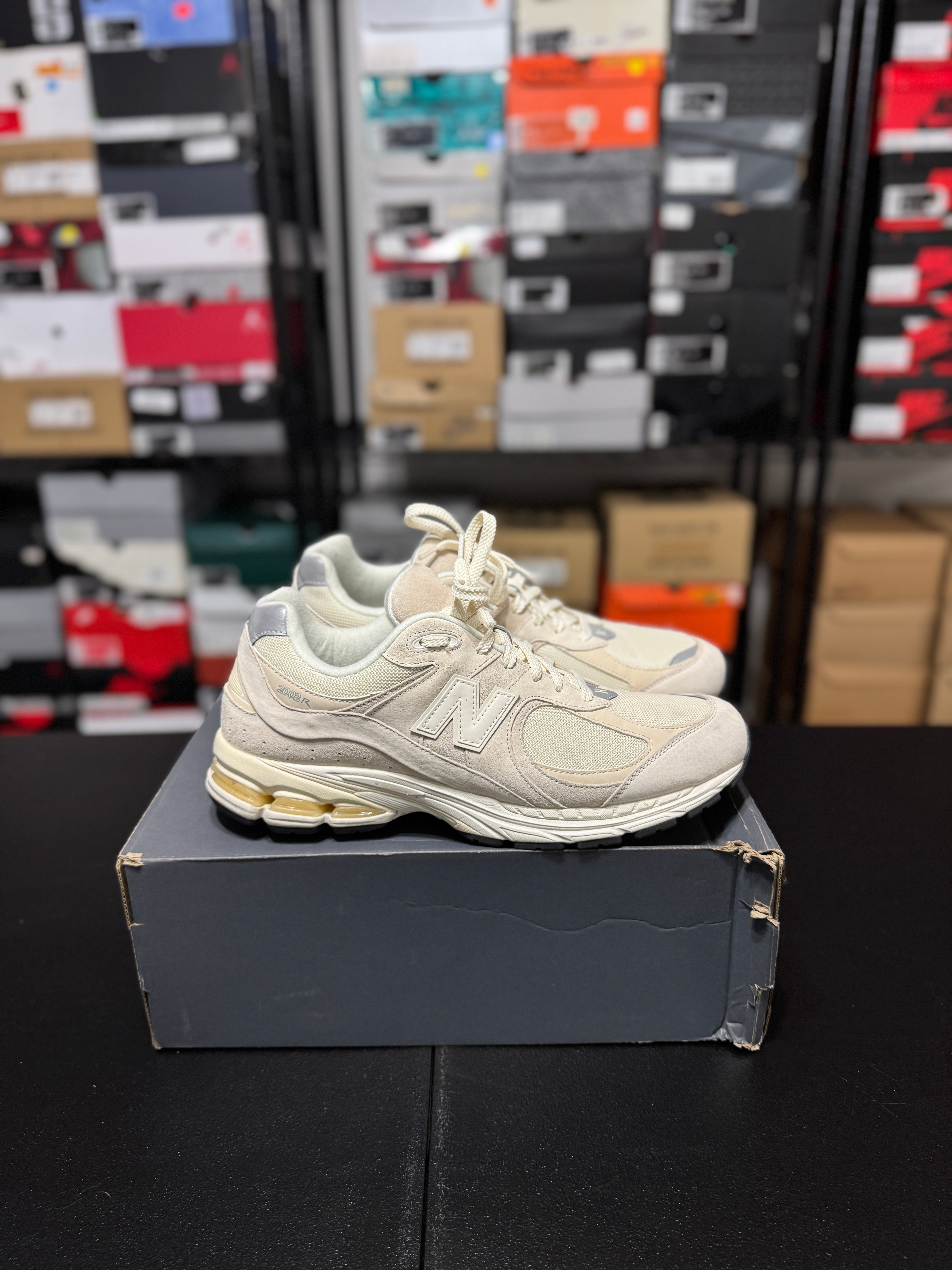 Size 13 - NB 2002r calm taupe