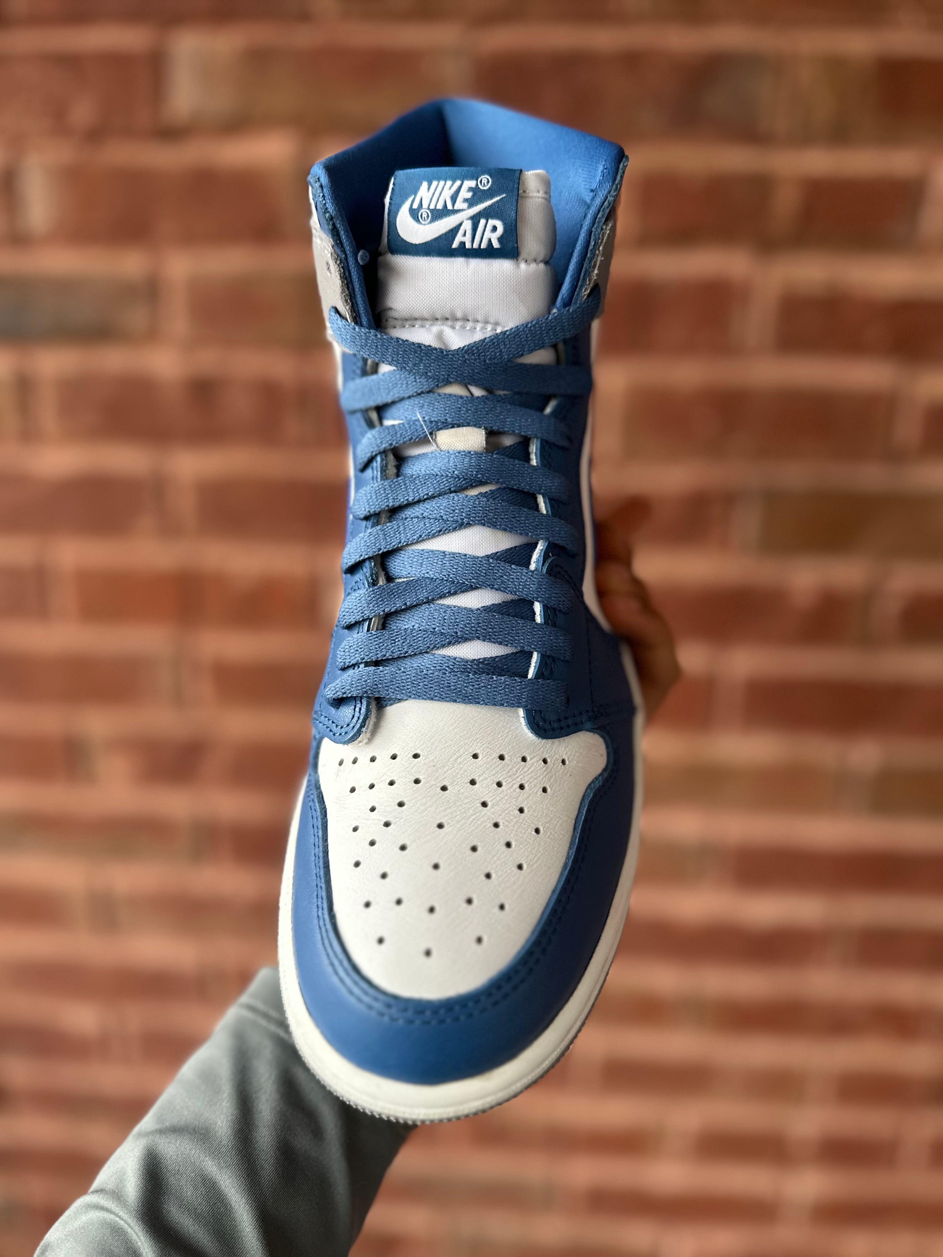 Size 9 - J1 true blue