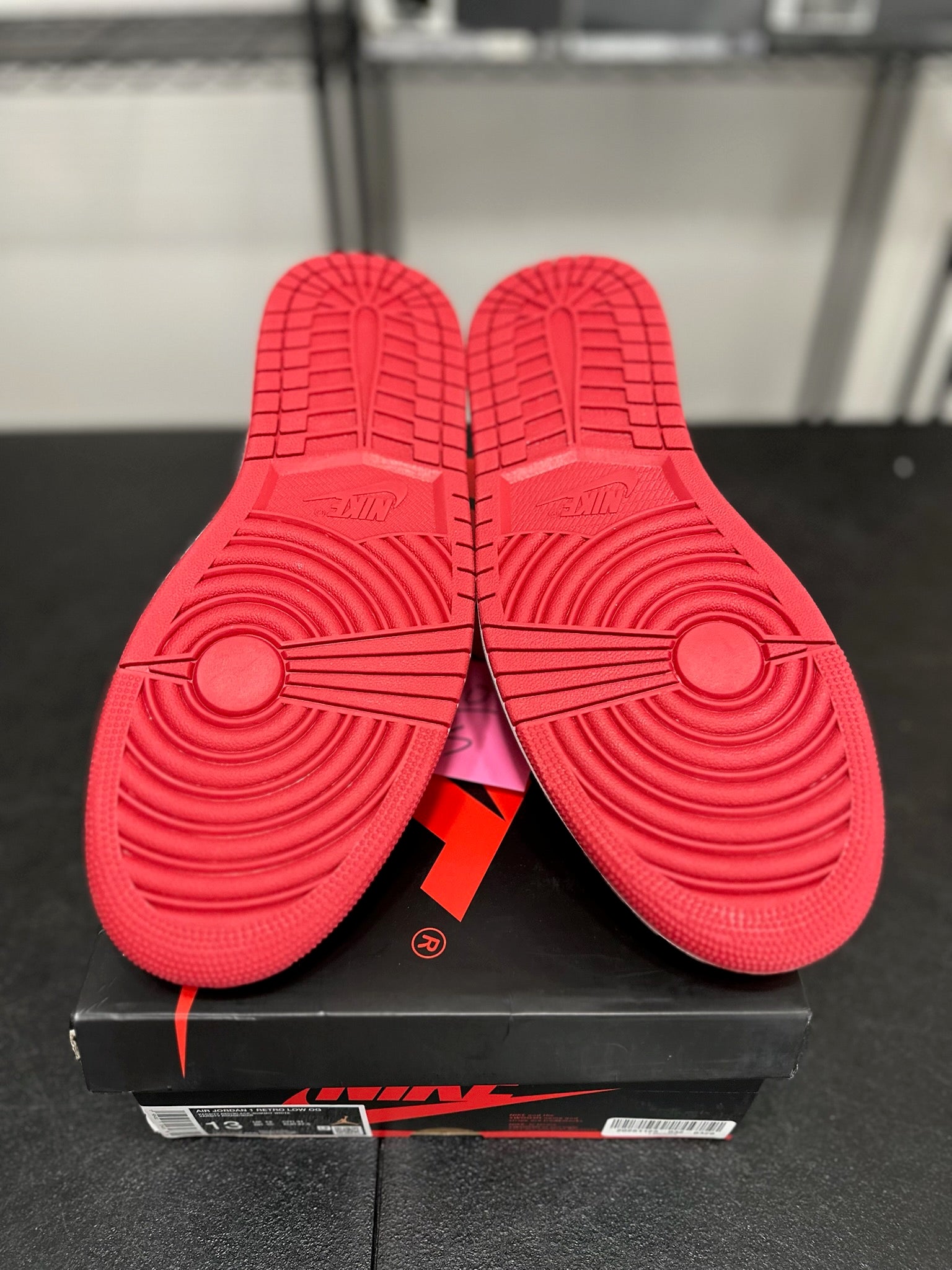 Size 13 - J1 Low Chicago DS