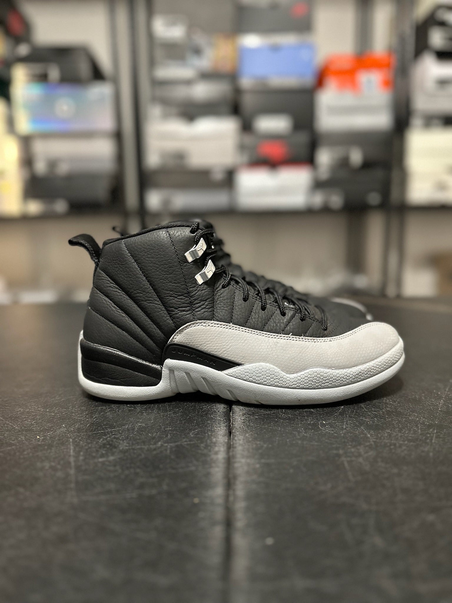 Size 8.5 - J12 Barons