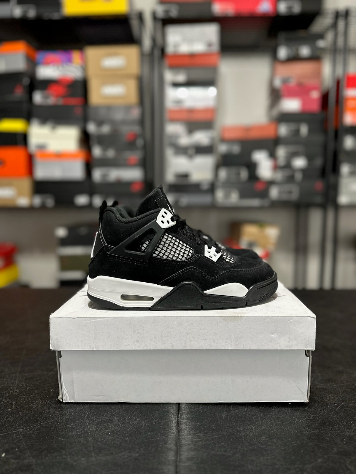 Size 6Y - J4 White Thunder