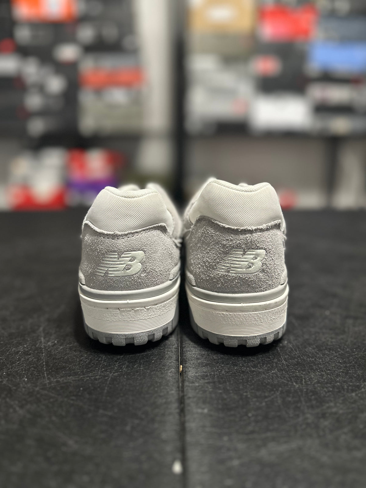 Size 11 - NB 550 grey/white