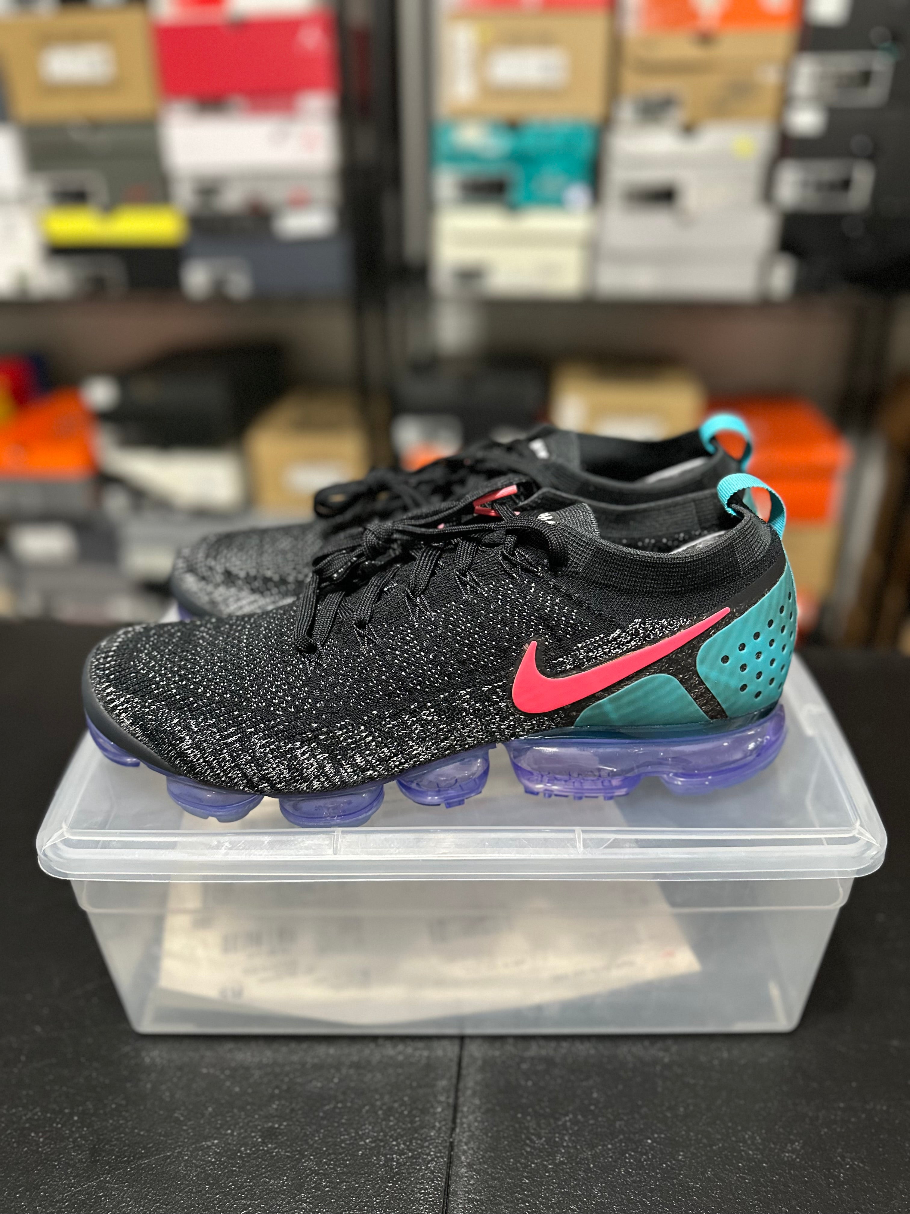 Size 14 - air vapormax flyknit 2 hot punch