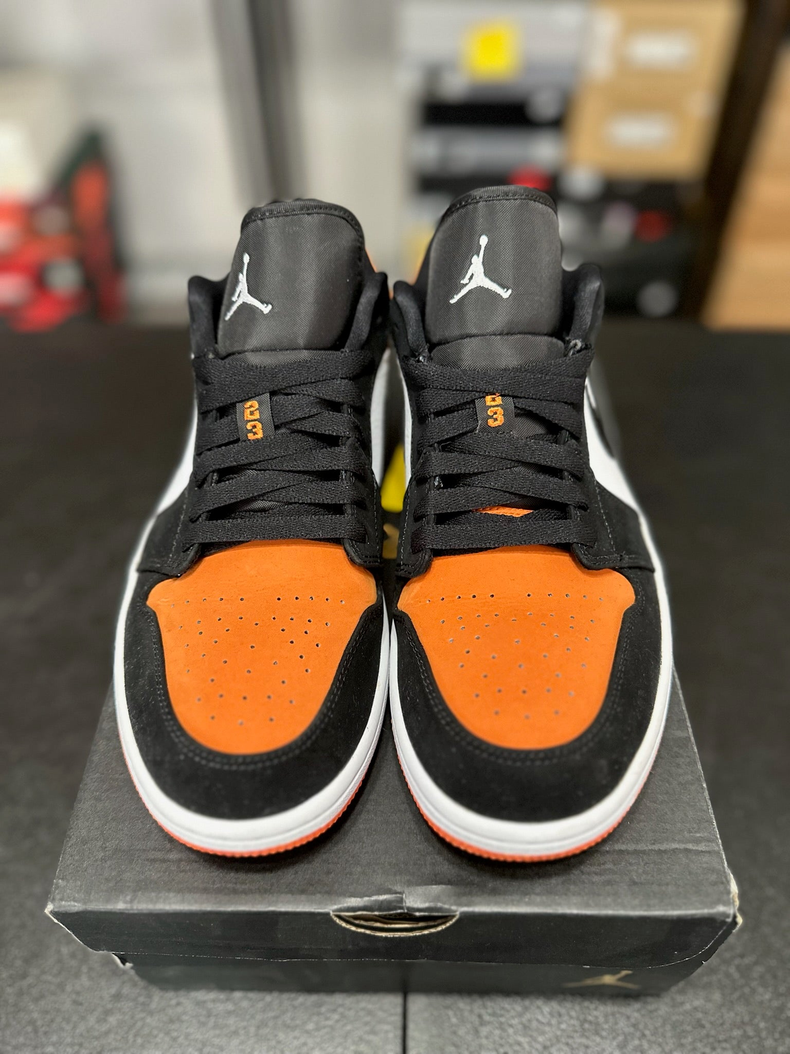 Size 10.5 - J1 Low Shattered Backboard