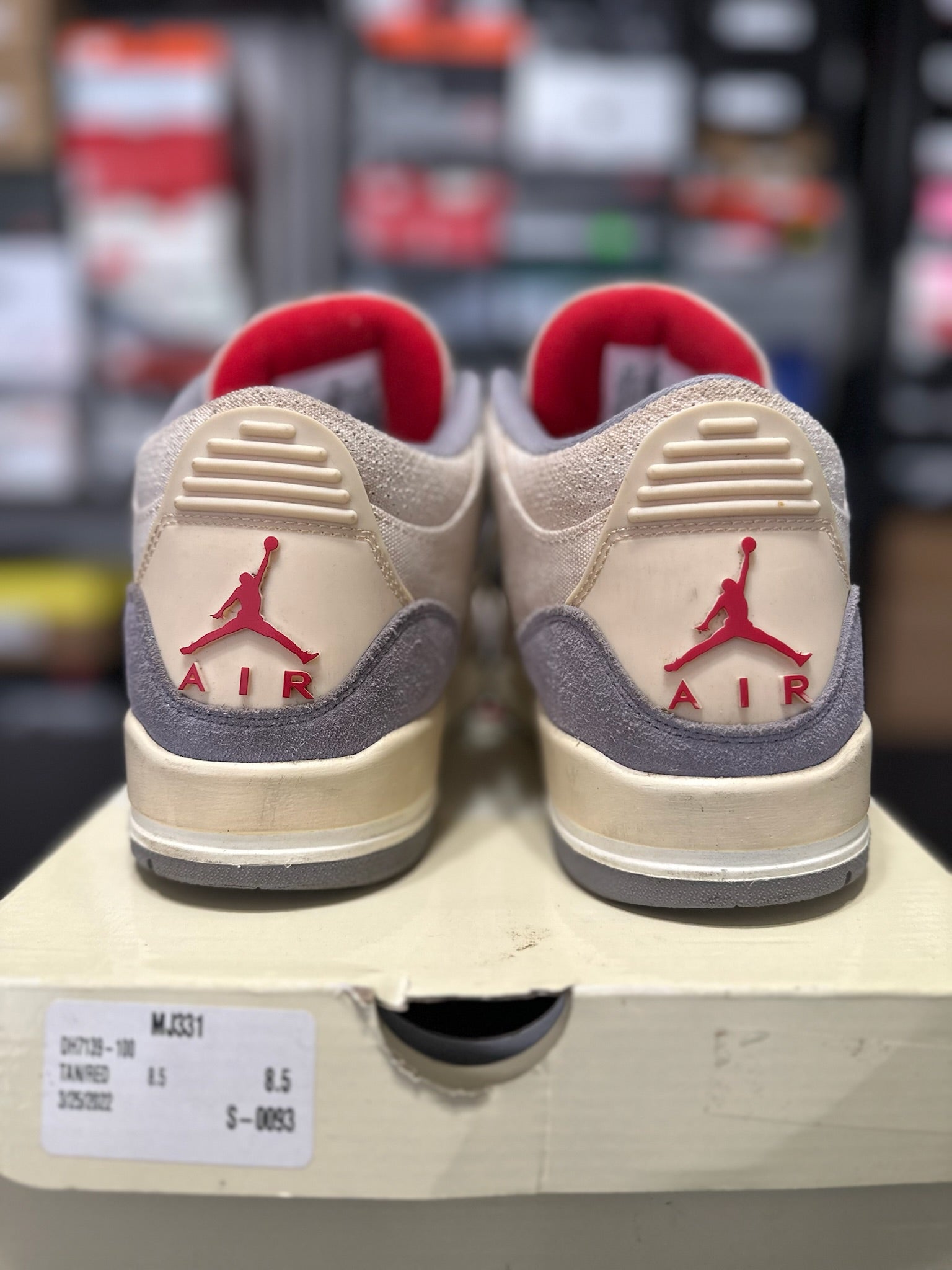 Size 8.5 - J3 Muslin