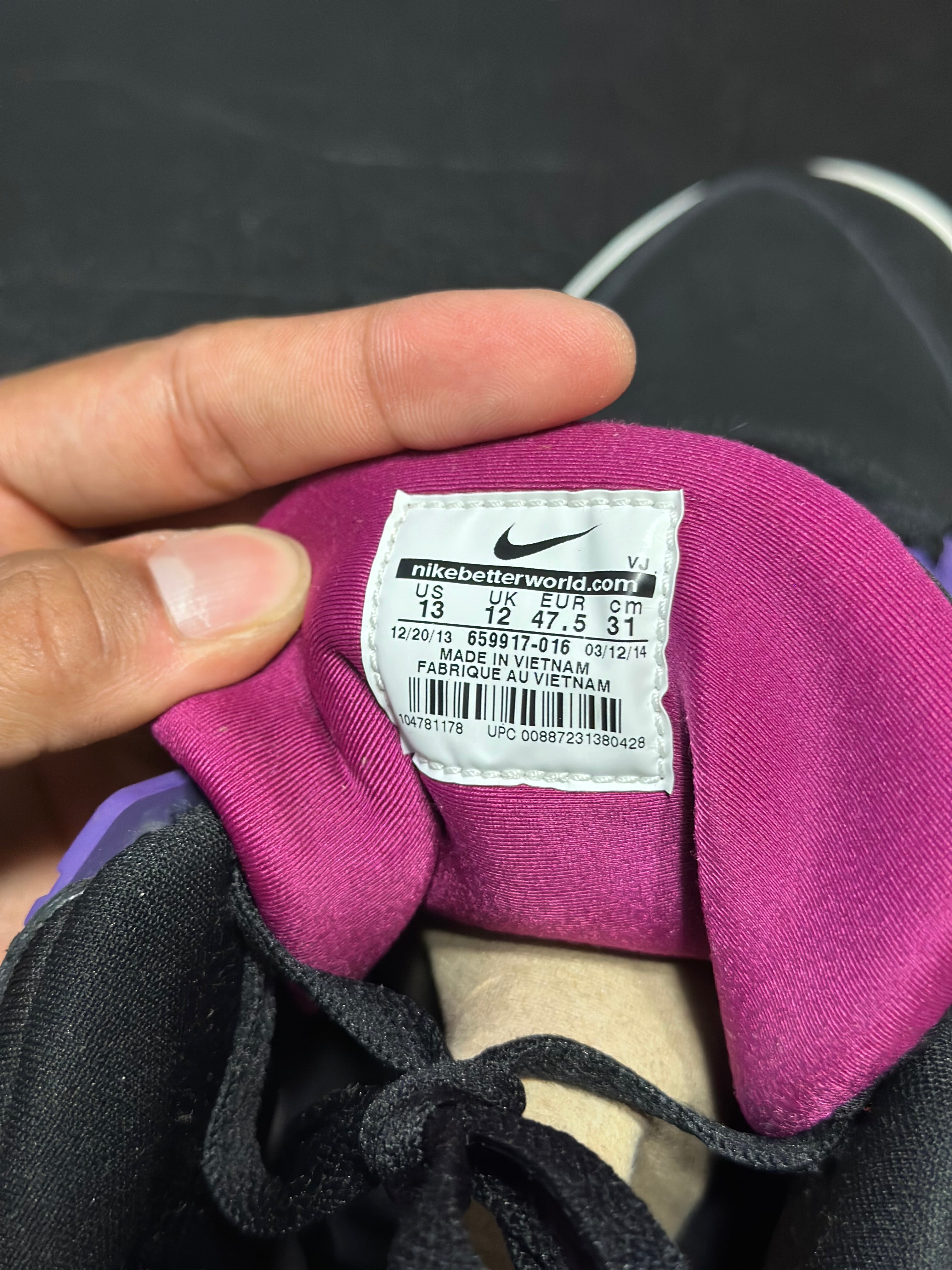 Size 13 - air tech challenge hybrid
