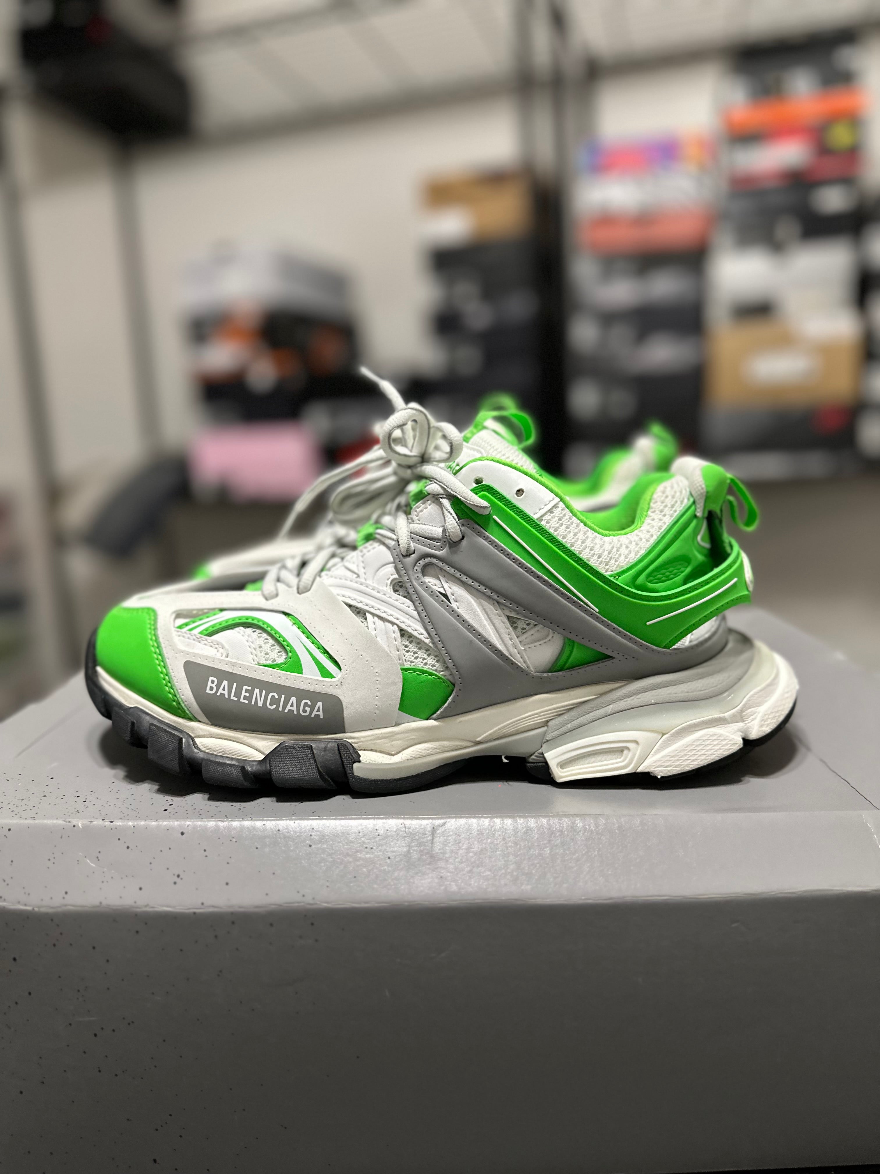 Size 7 - (40) Balenciaga track white/green