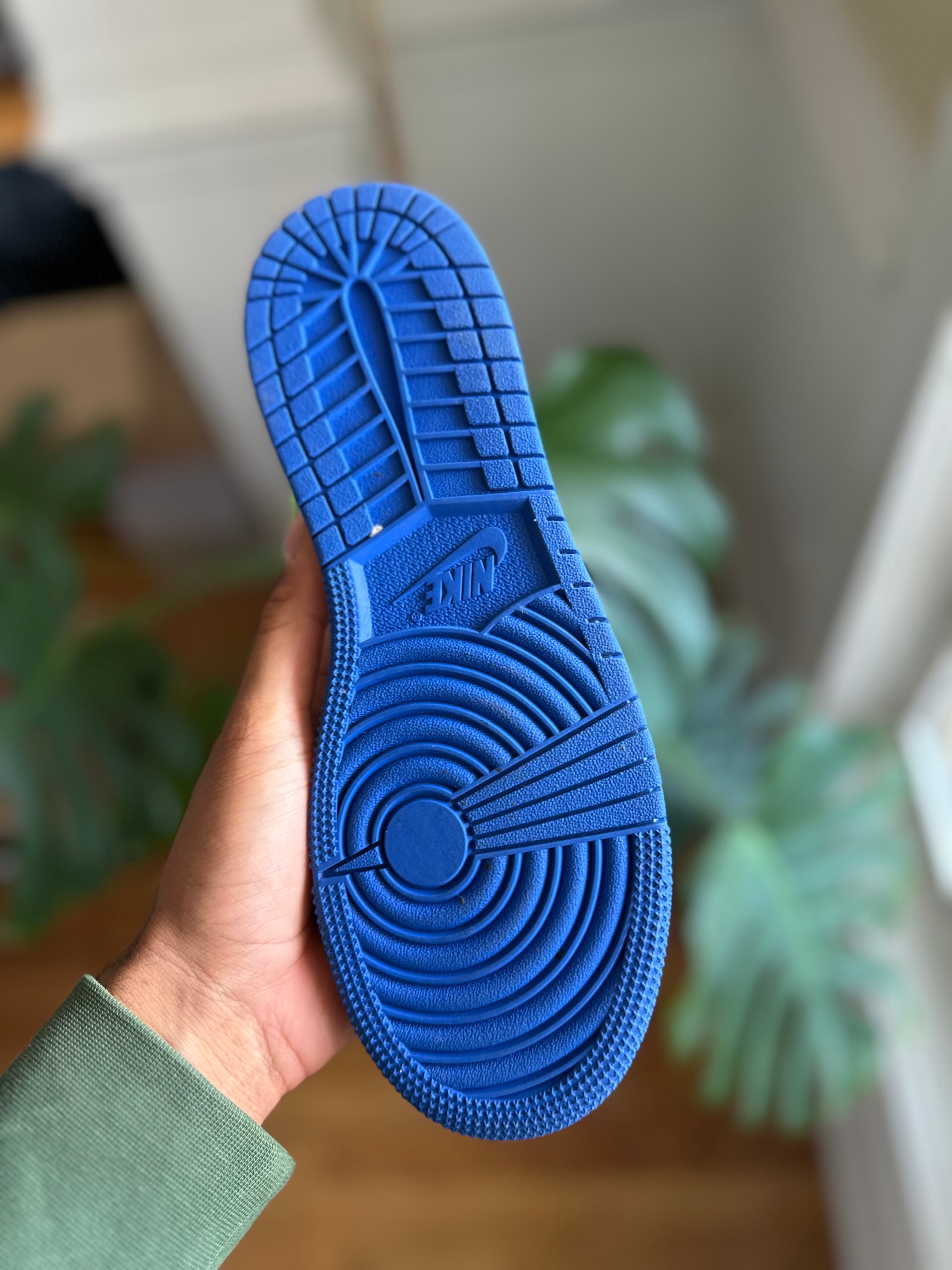 Size 7y - J1 Royal toe