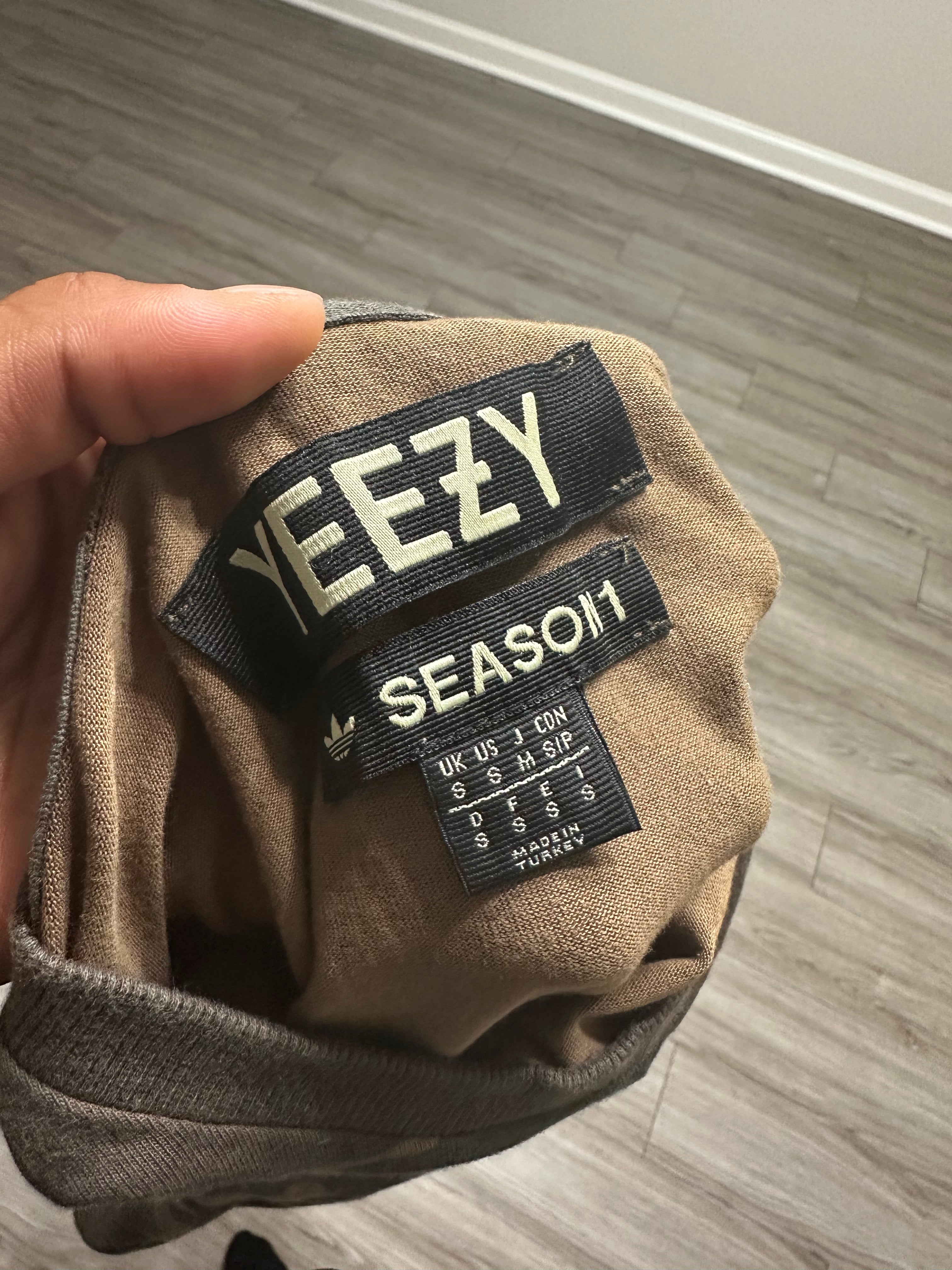 Size S - Yeezy season 1 camo longsleeve