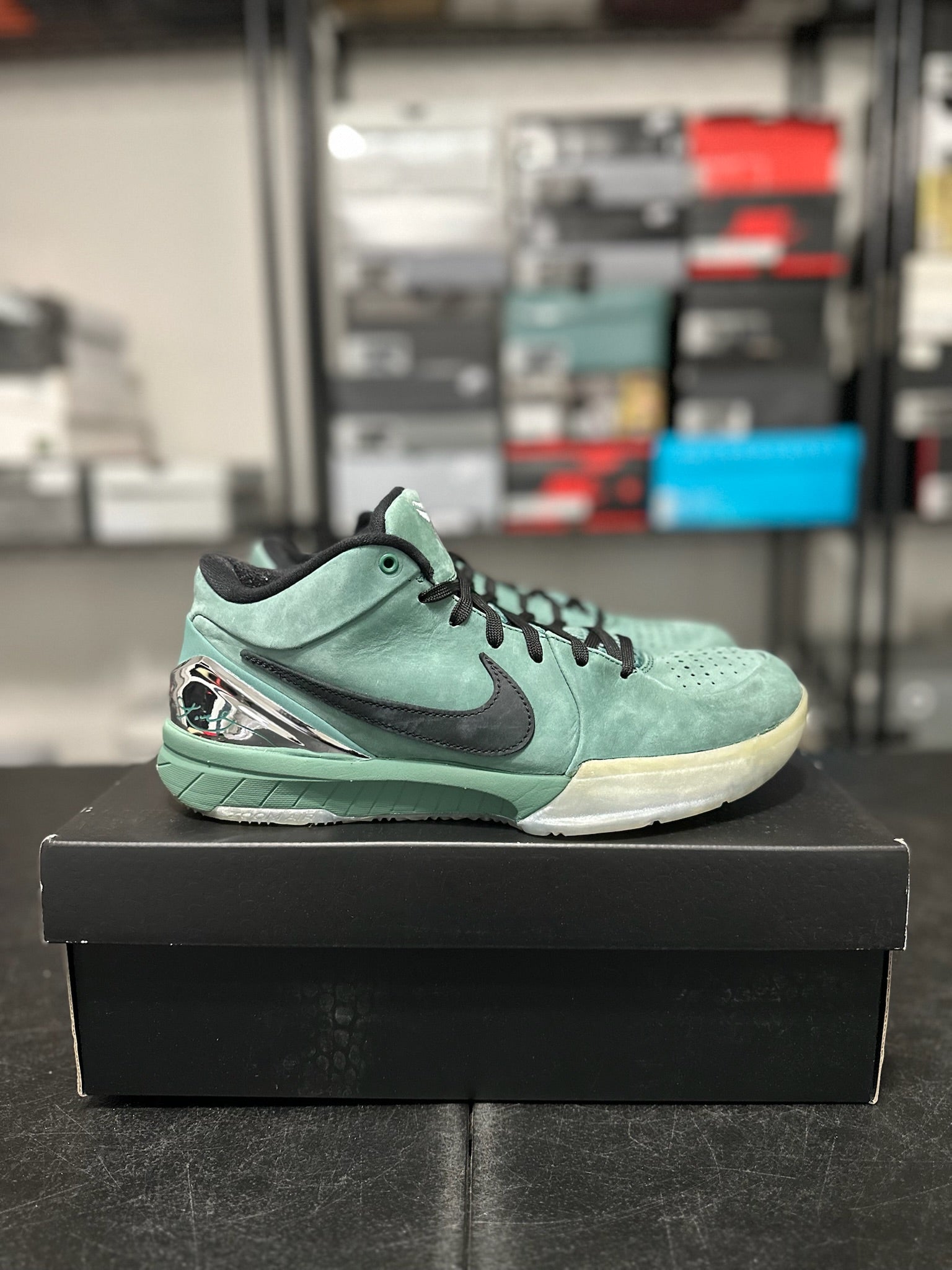 Size 9 - Kobe 4 Protro Girl Dad
