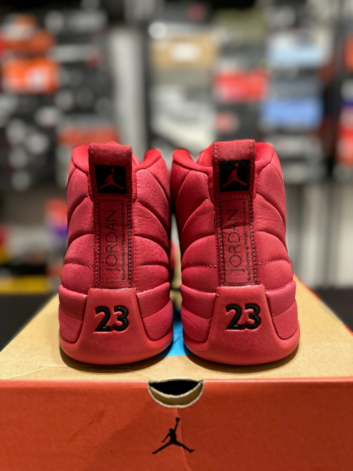 Size 9 - j12 gym red