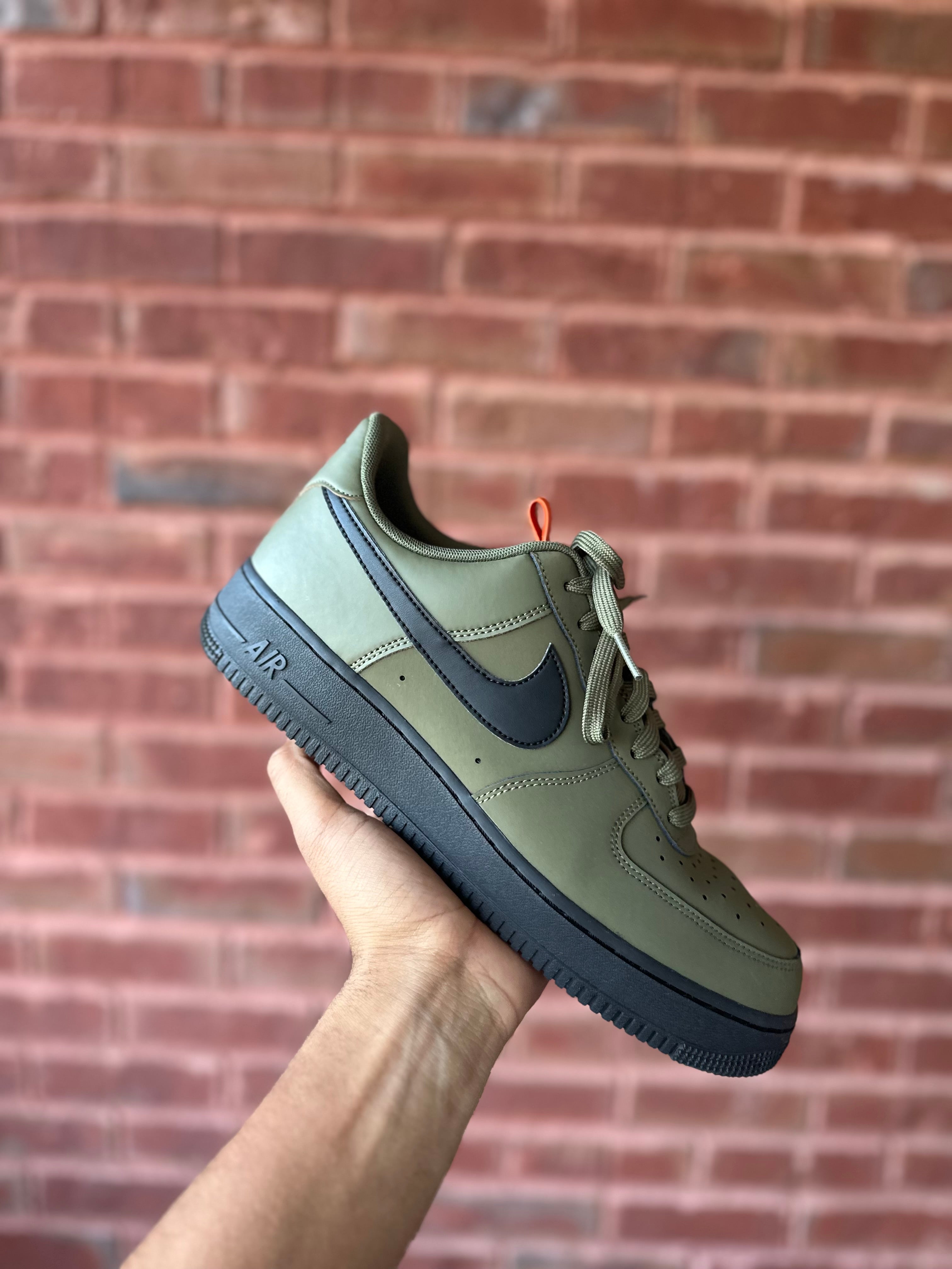 Size 11 - AF1 LOW MEDIUM OLIVE