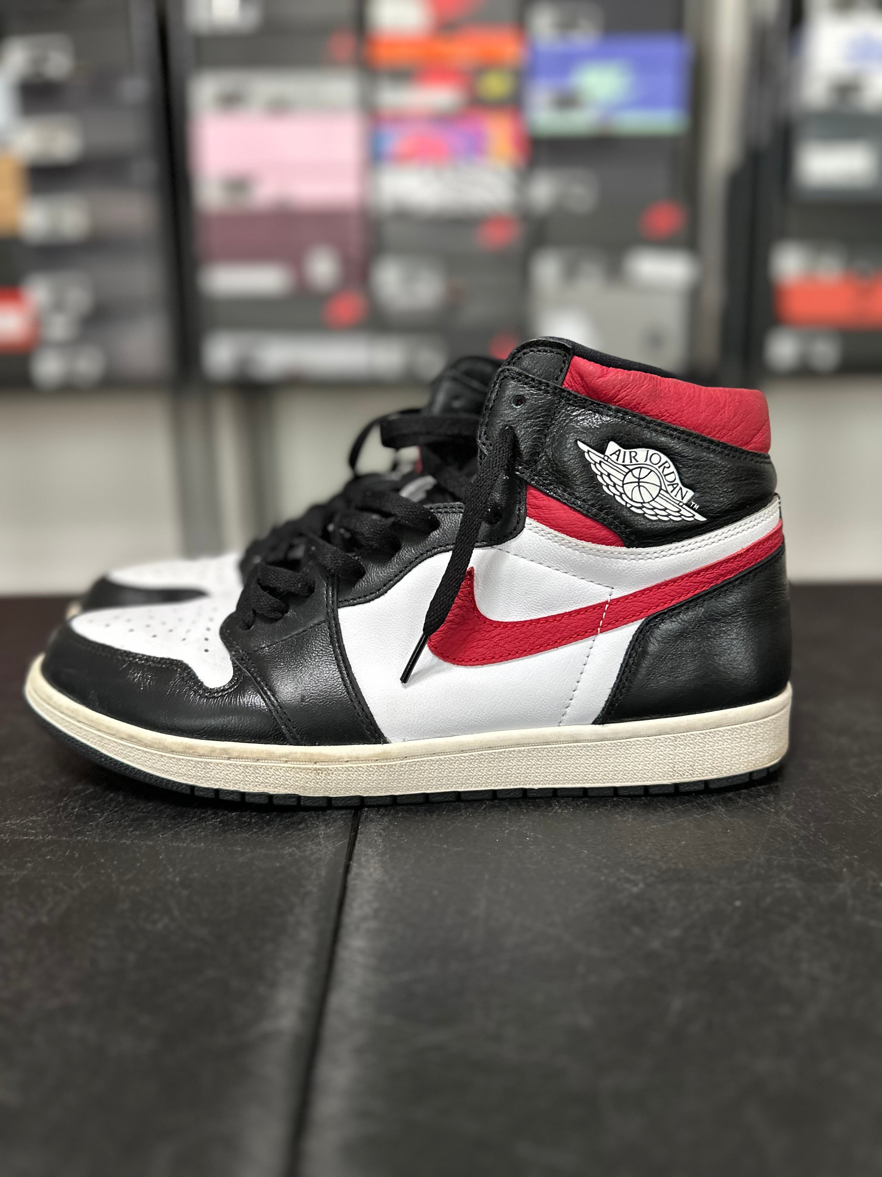 Size 14 - J1 gym red