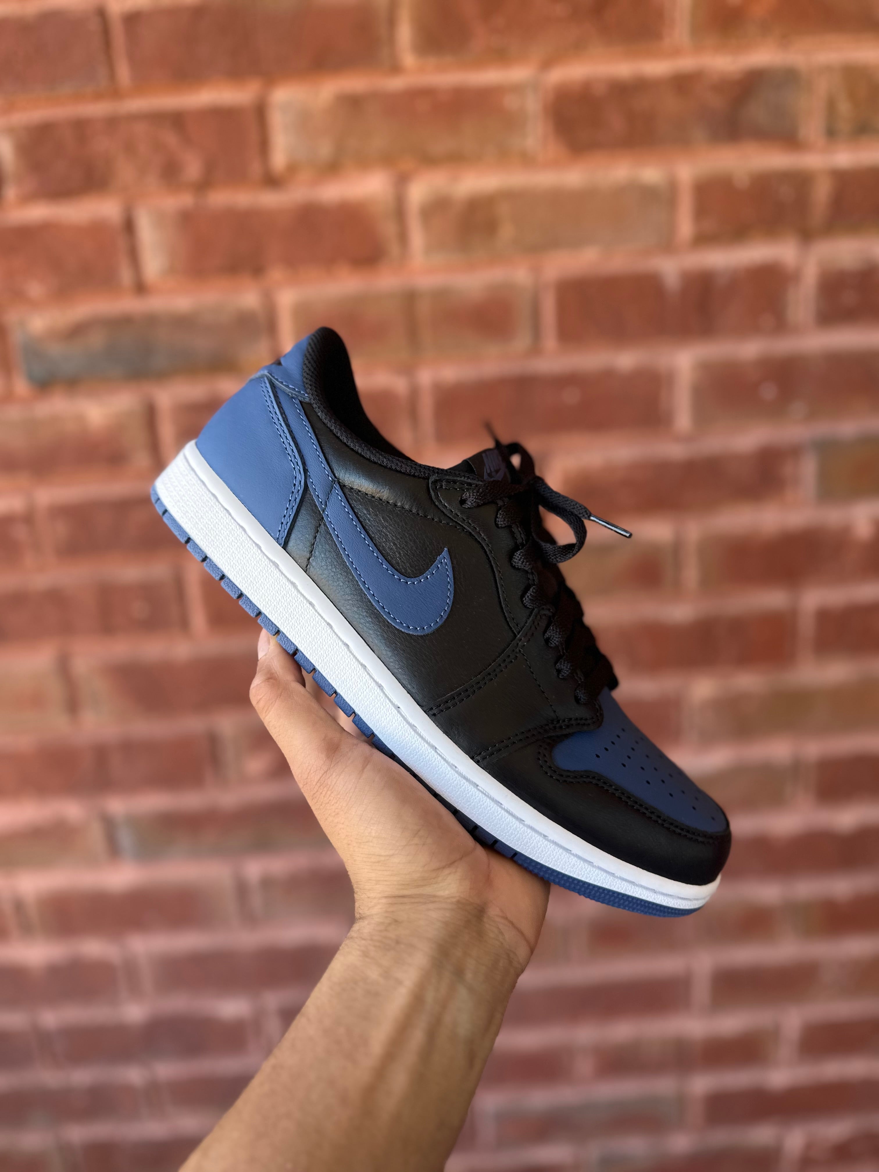 Size 9.5 - J1 low mystic blue