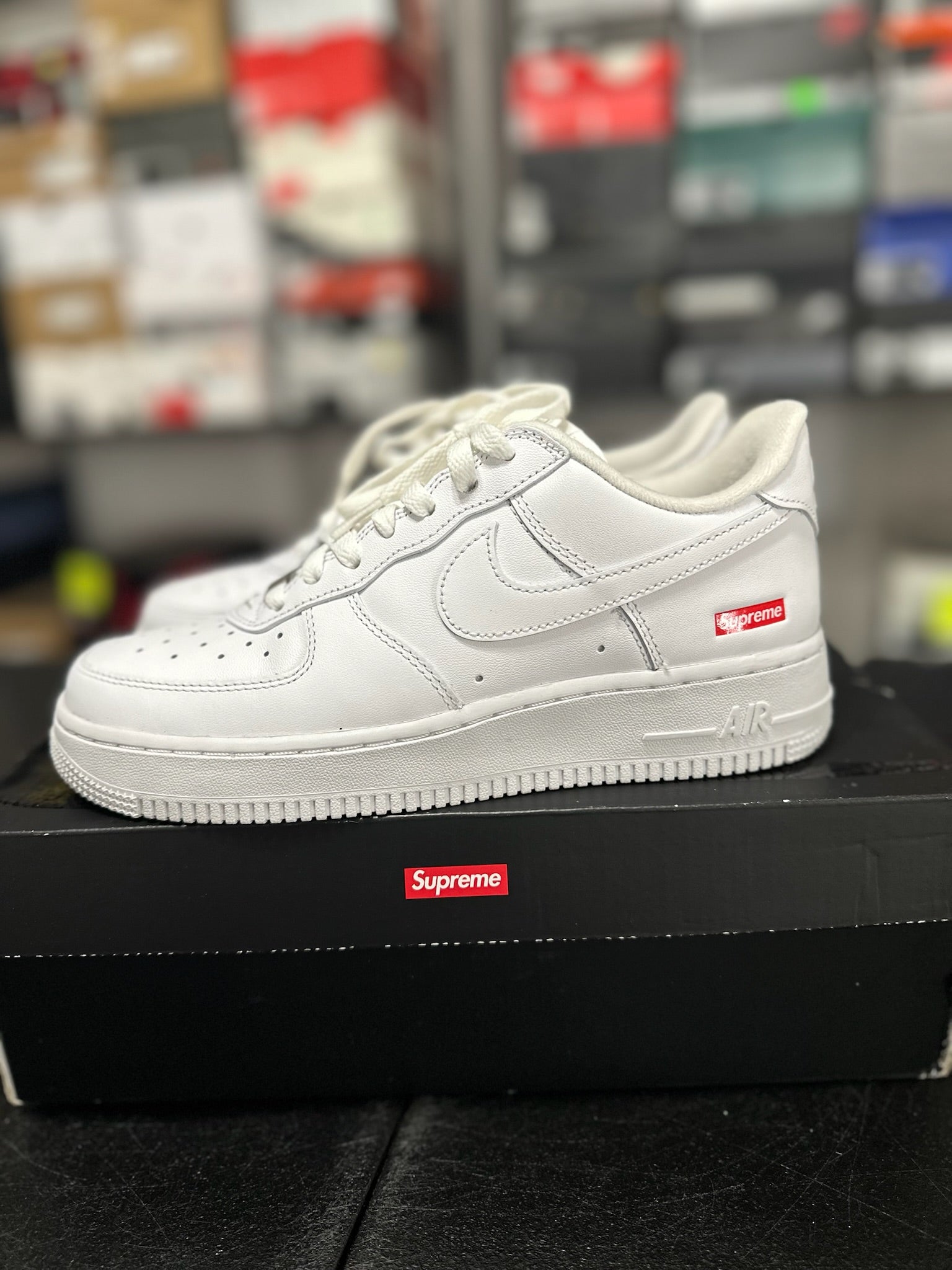 Size 6.5 - AF 1 Low Fresh White