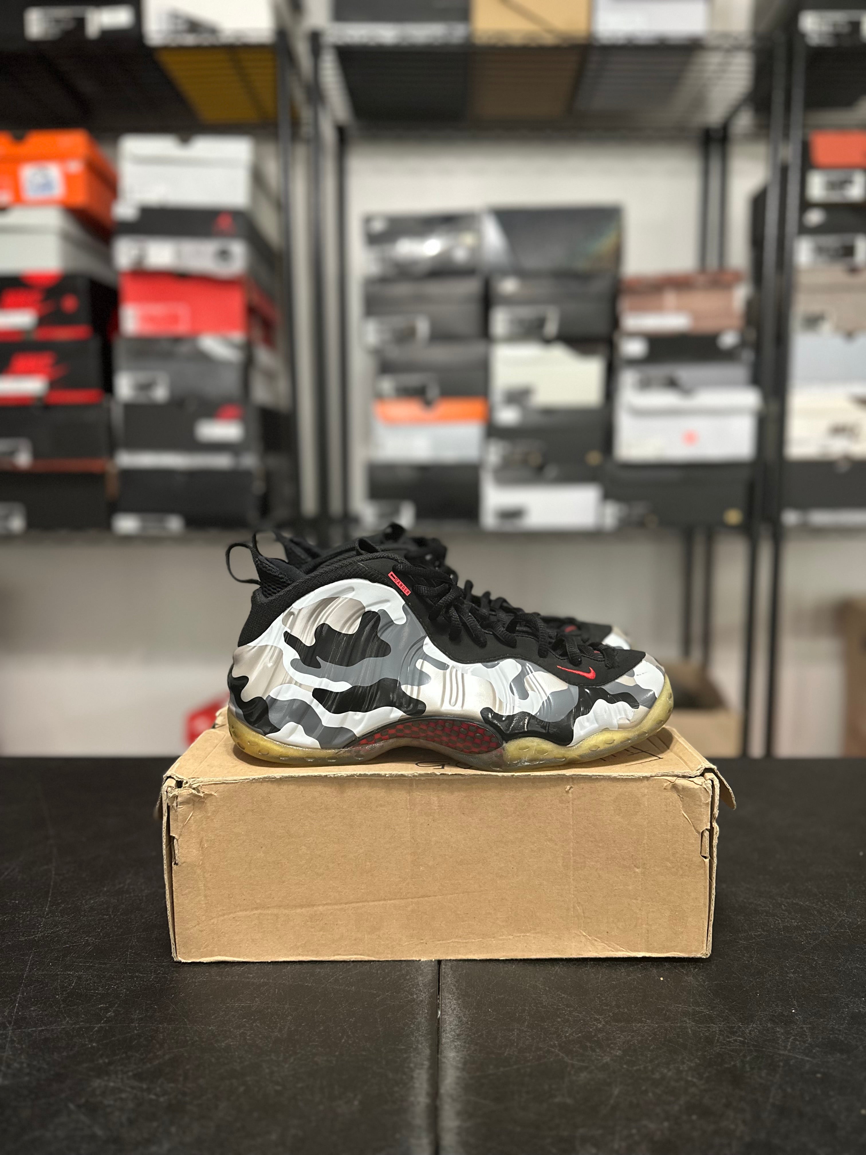 Size 10.5 - Foamposite Fighter Jet