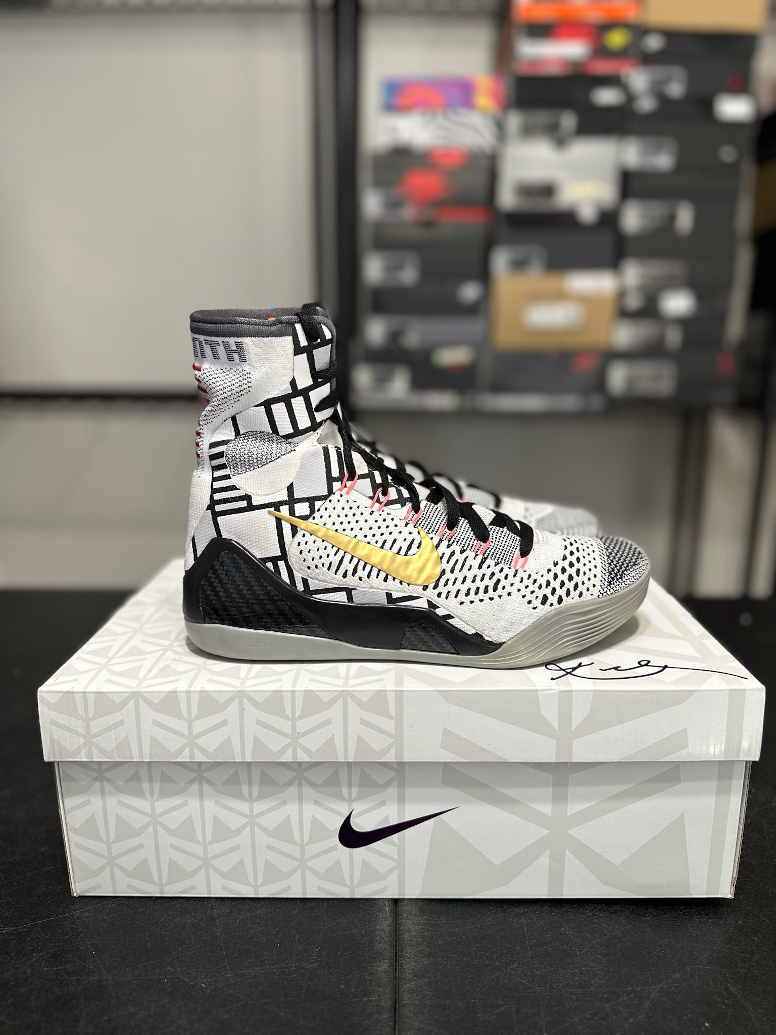 Size 9 - Kobe 9 Elite Fundamentals