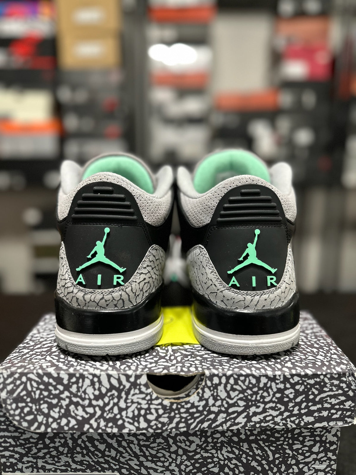 Size 11 - J3 Green Glow