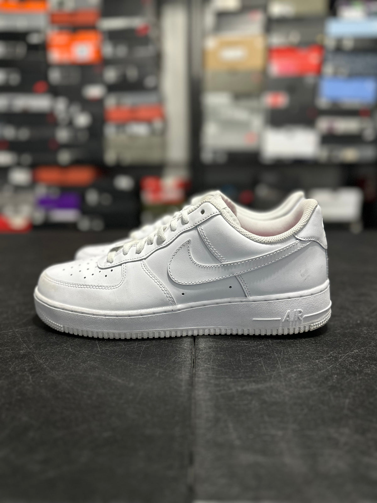 Size 11 - AF1 white