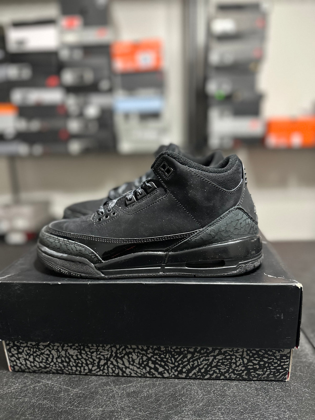 Size 6y - J3 Black cat