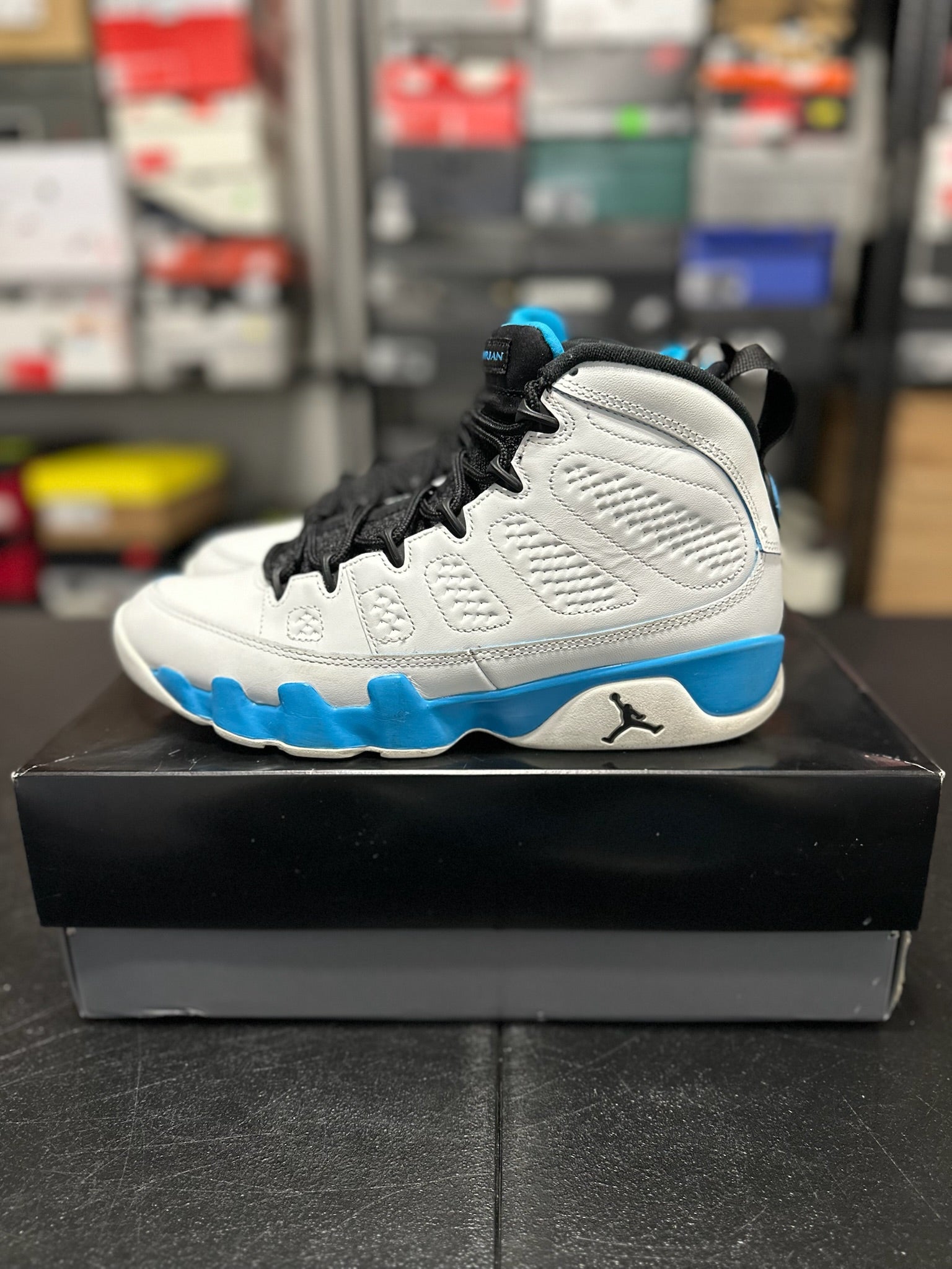 Size 8.5 - J9 Unc