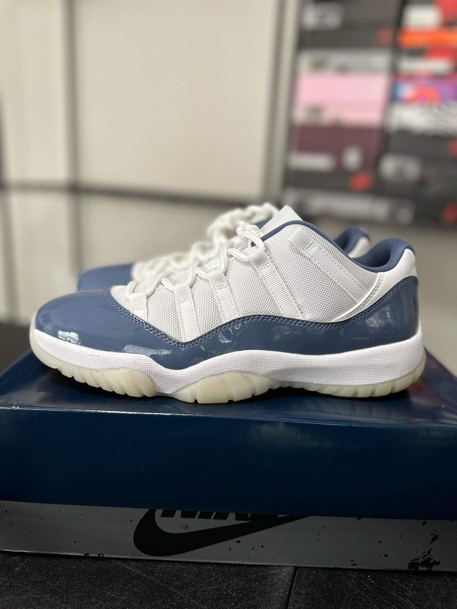 Size 11 - J11 Low Diffused Blue